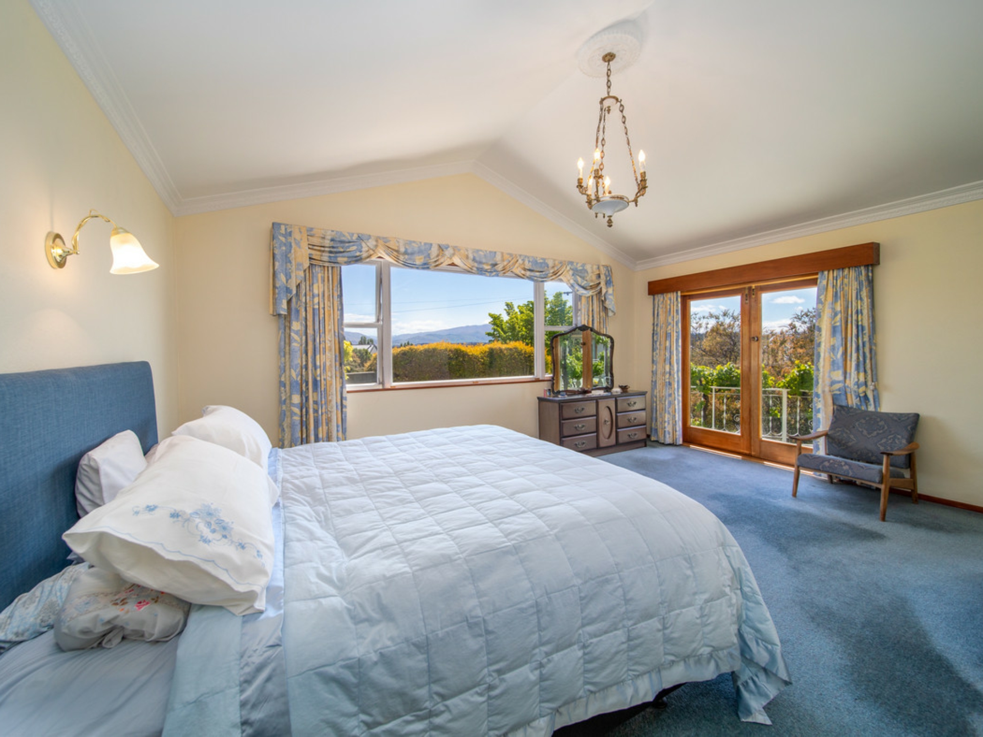 10-12 Old Bridge Road, ALEXANDRA