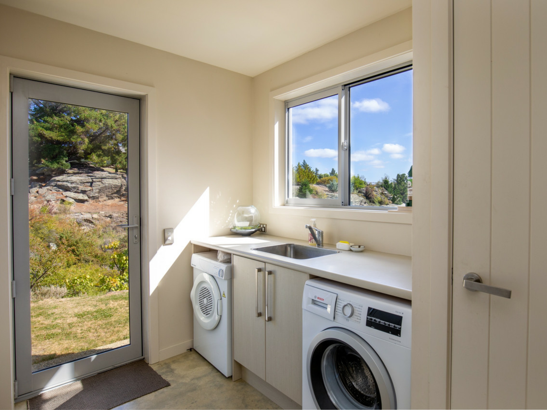 10 Lanes Road, ALEXANDRA