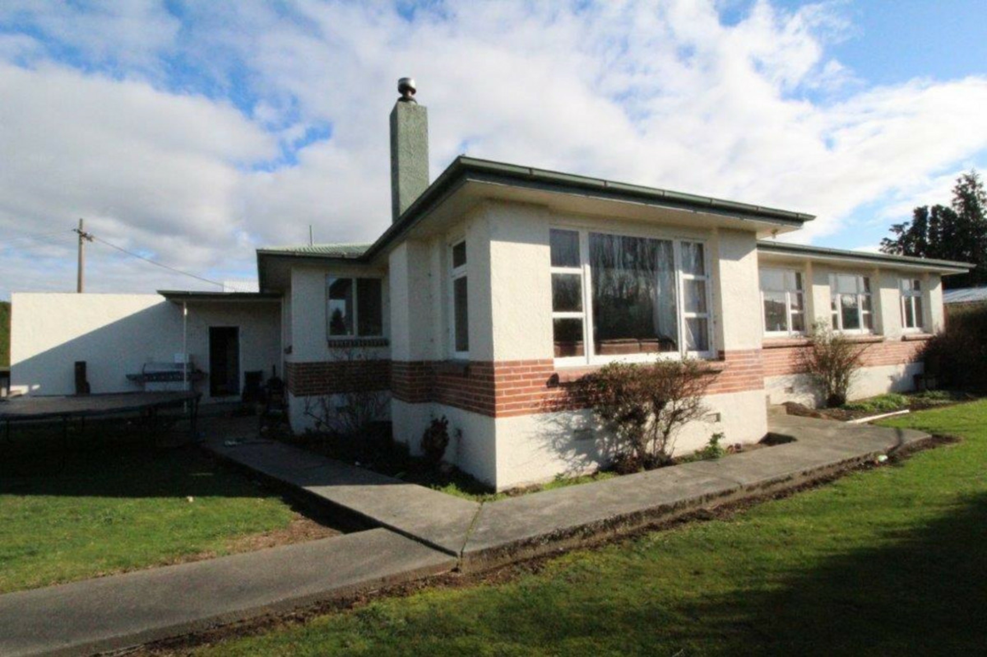 4 Holmes Street Mossburn House for Sale LJ Hooker