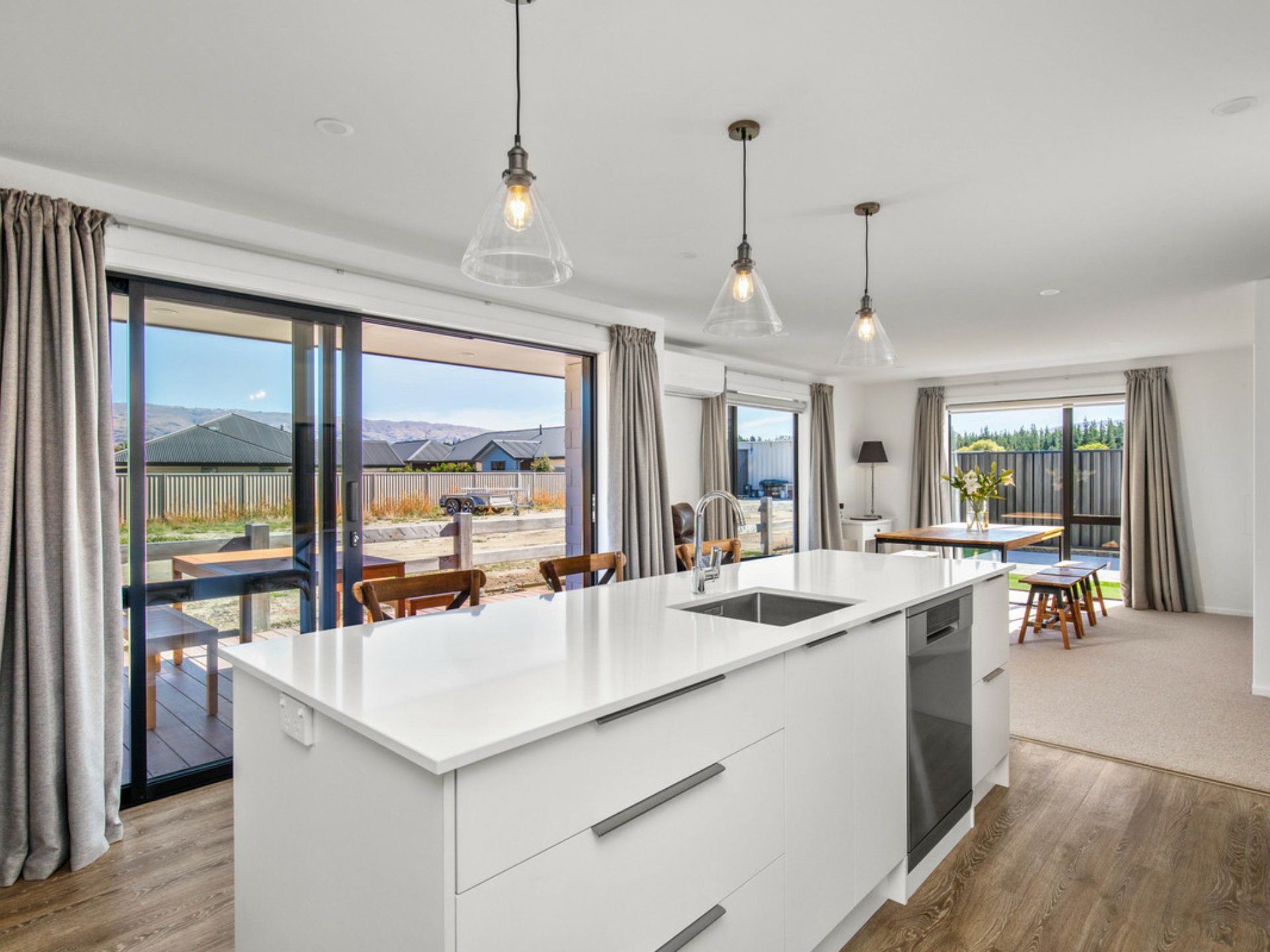 4 Gards Place, ALEXANDRA