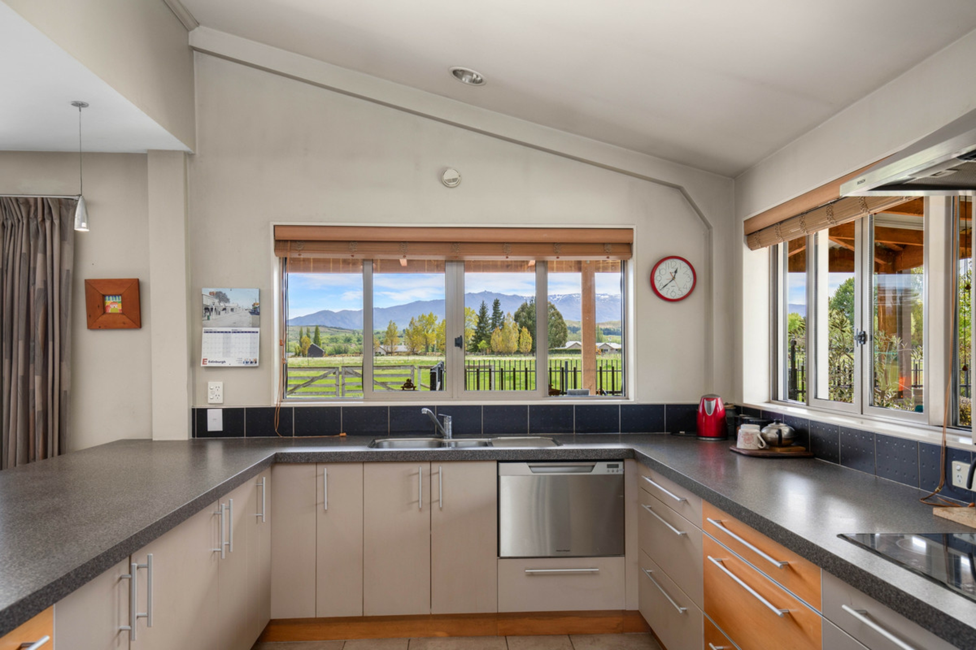 192 Fisher Lane, ALEXANDRA