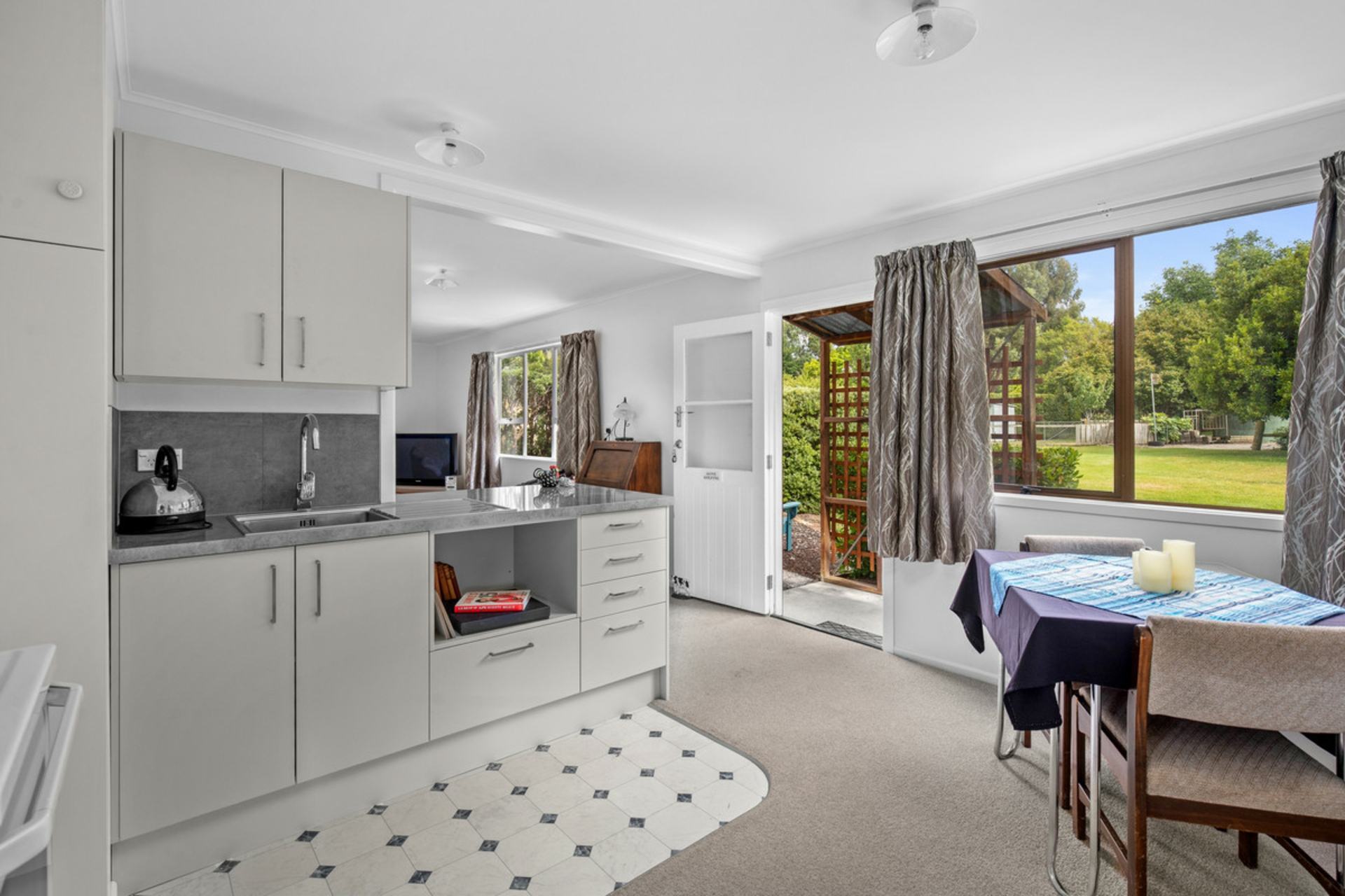569 Dunstan Road, ALEXANDRA