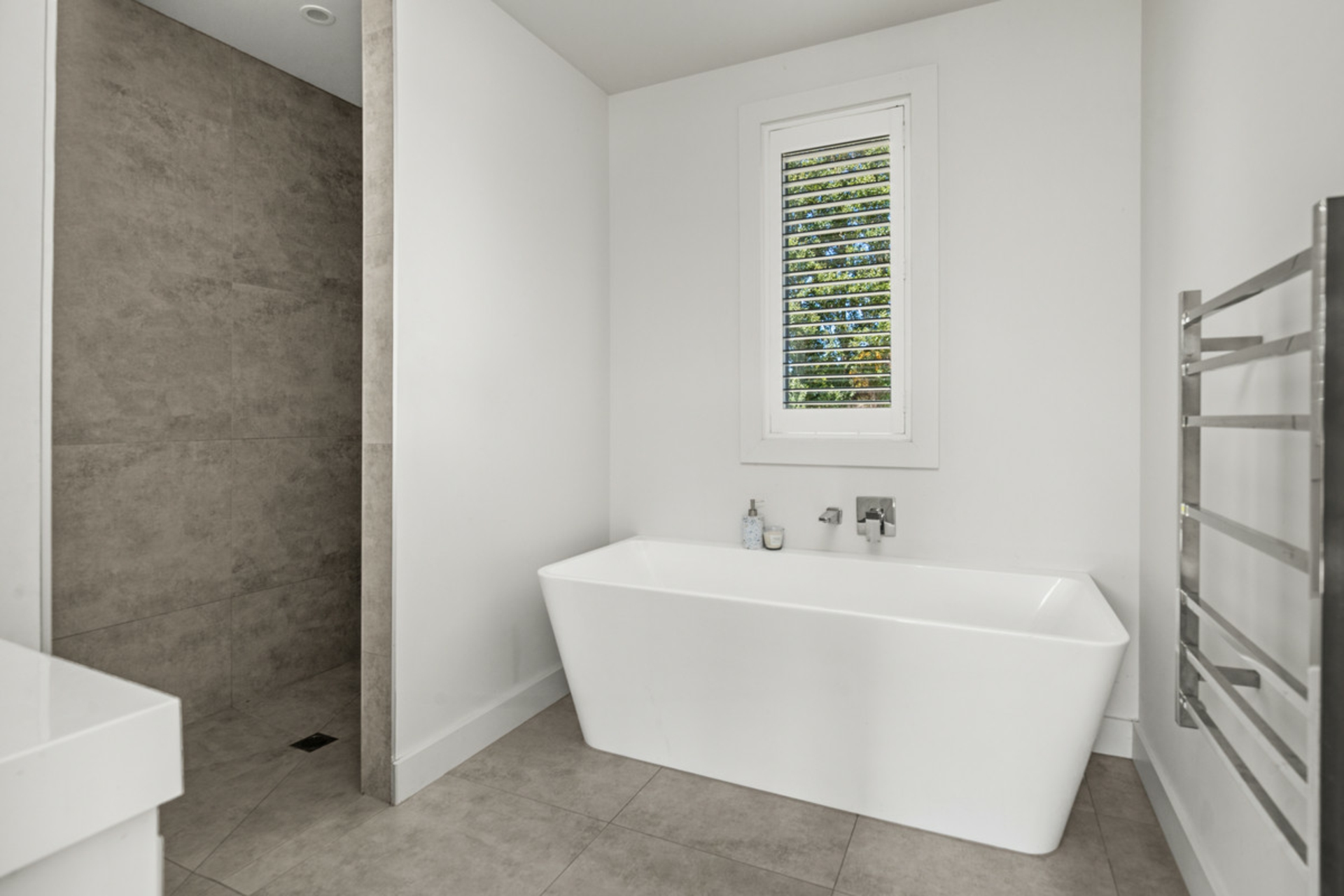 156A Airport Road, ALEXANDRA