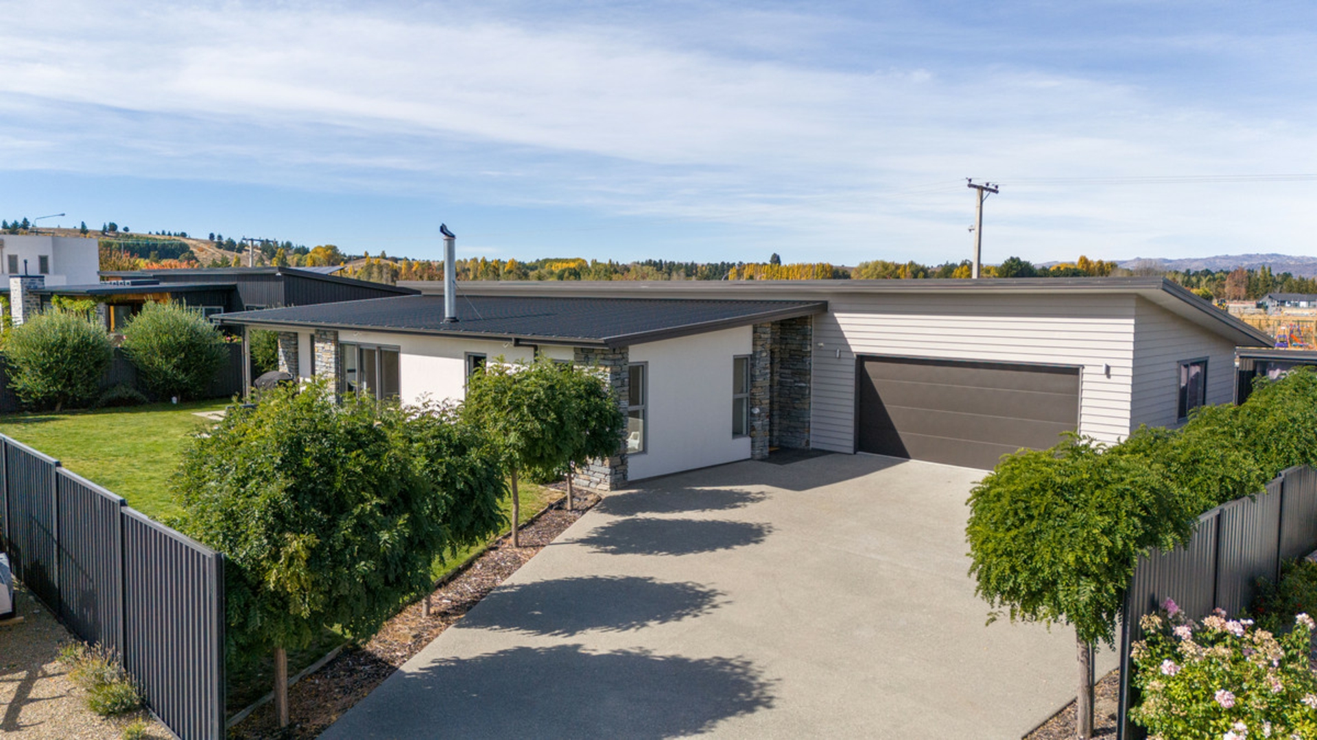 6 Willoughby Place, CLYDE