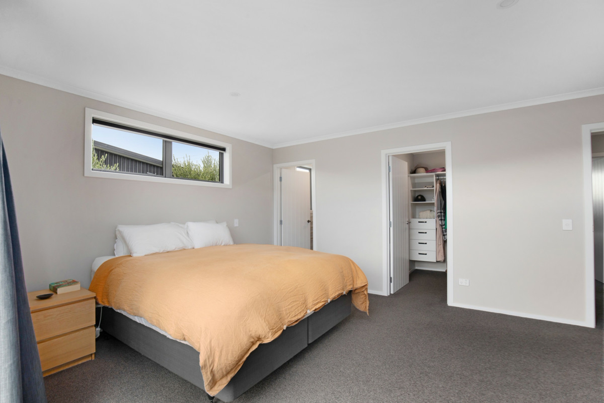 6 Willoughby Place, CLYDE