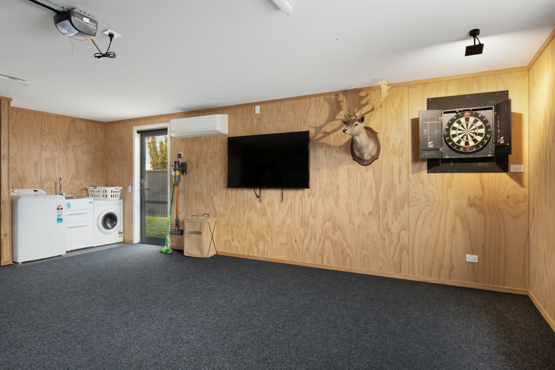 6 Willoughby Place, CLYDE