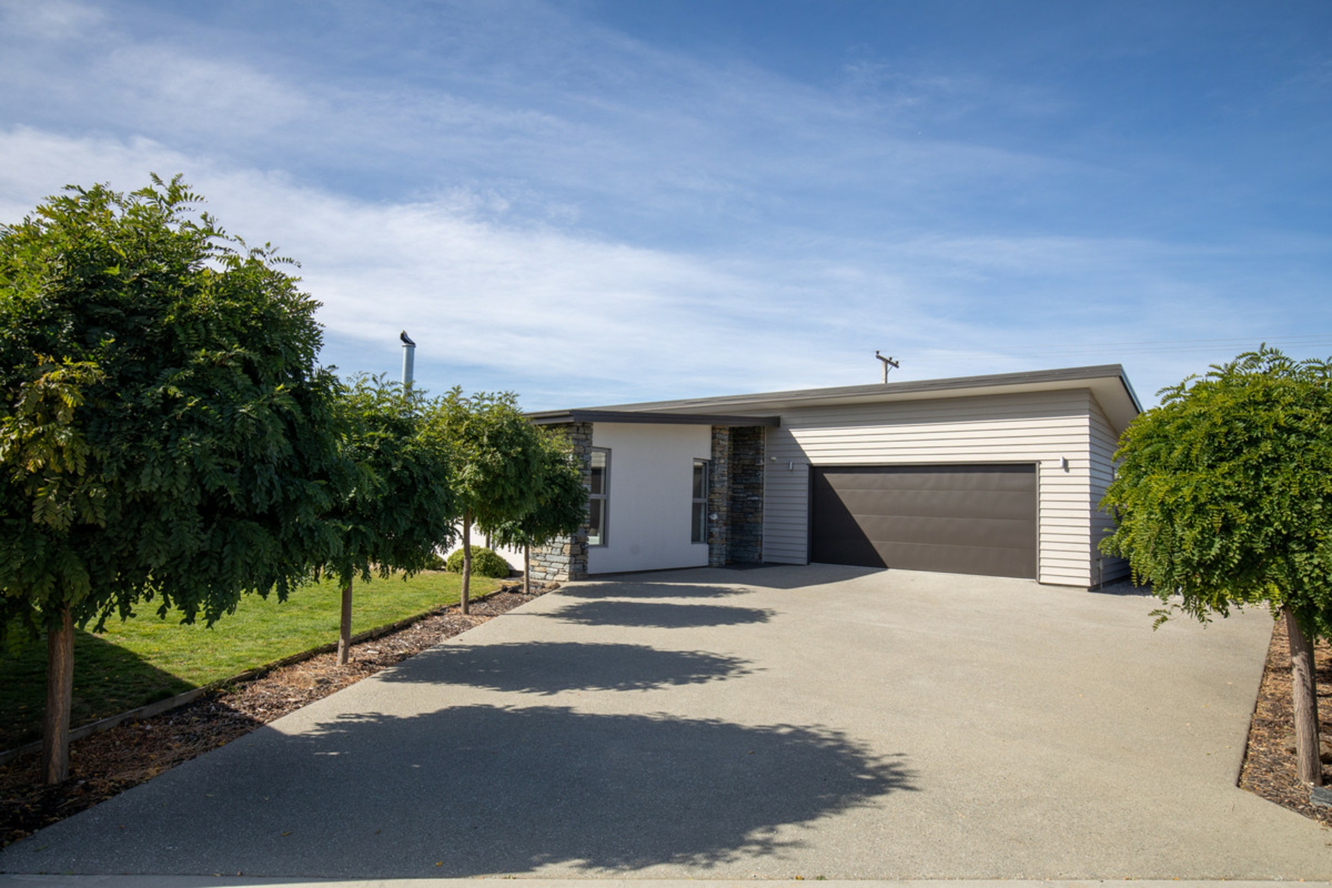 6 Willoughby Place, CLYDE