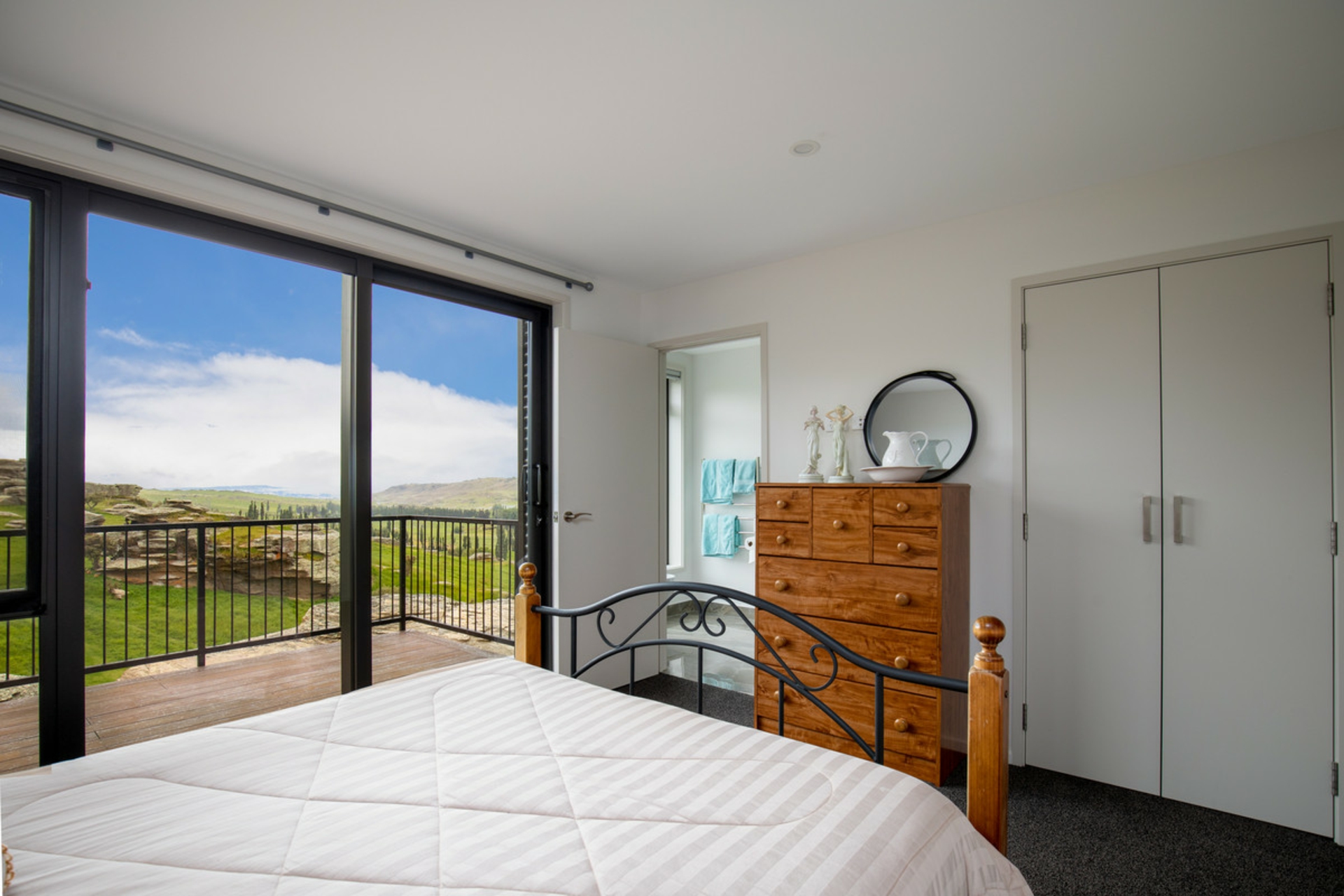 136 Symes Road, ALEXANDRA