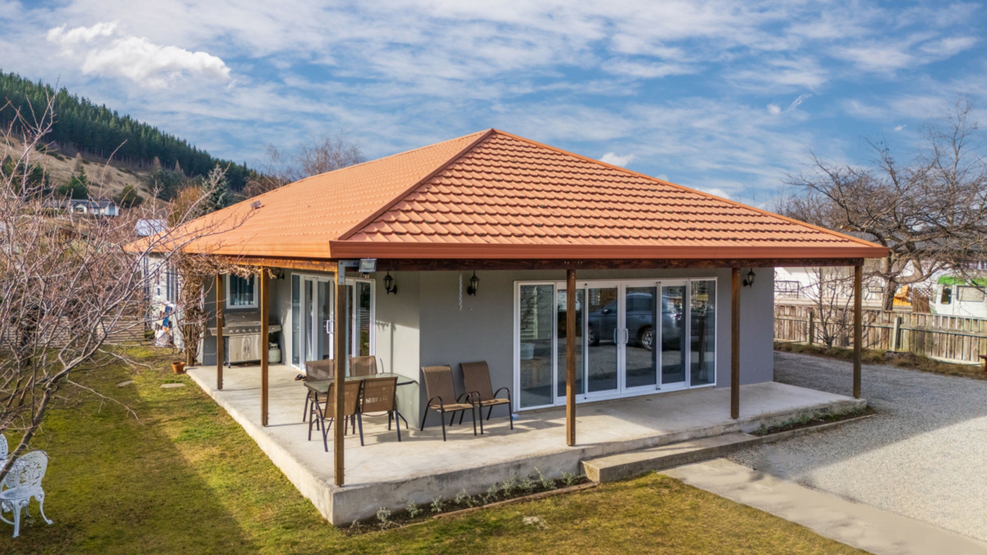 4 Lantern Way, CLYDE
