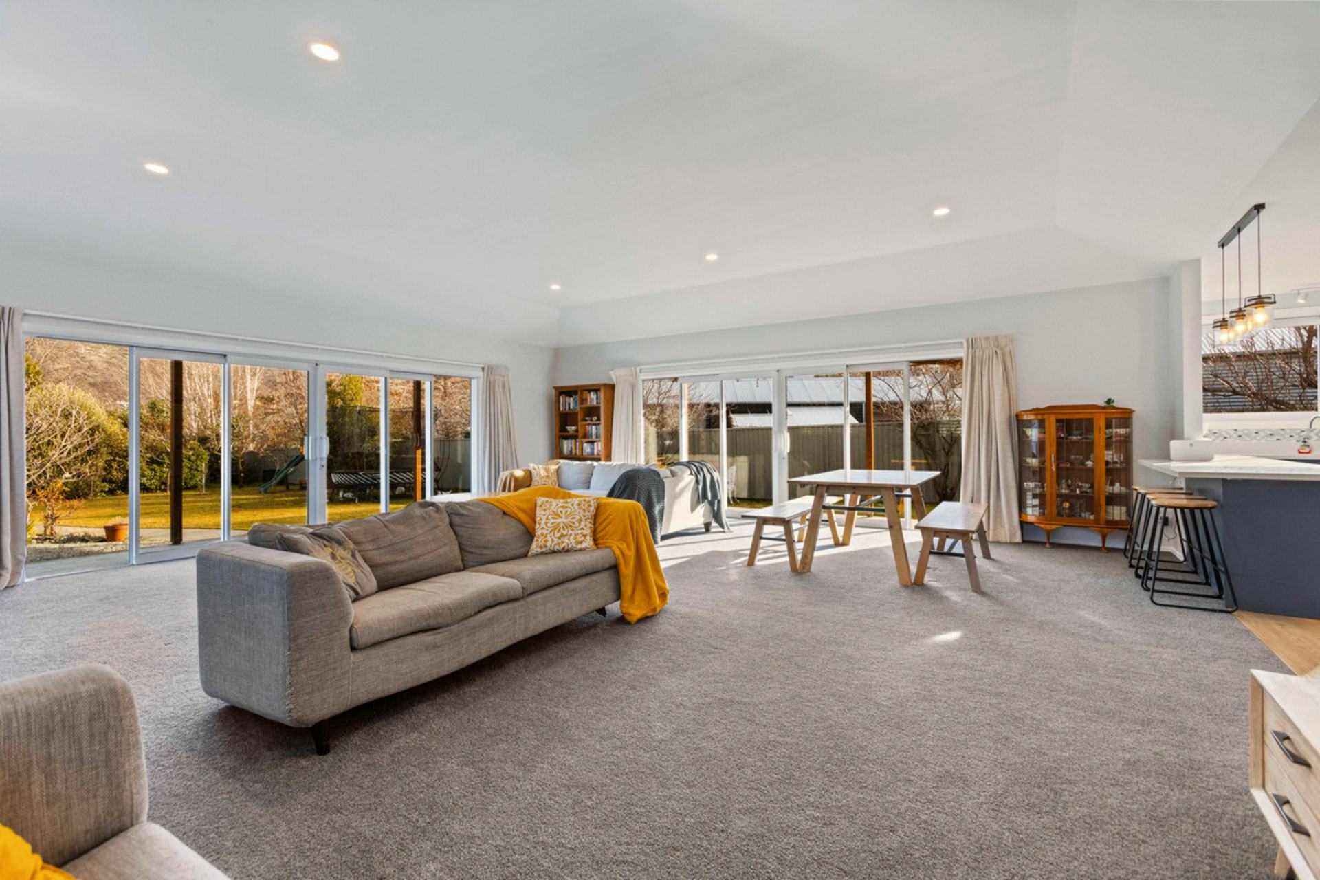 4 Lantern Way, CLYDE
