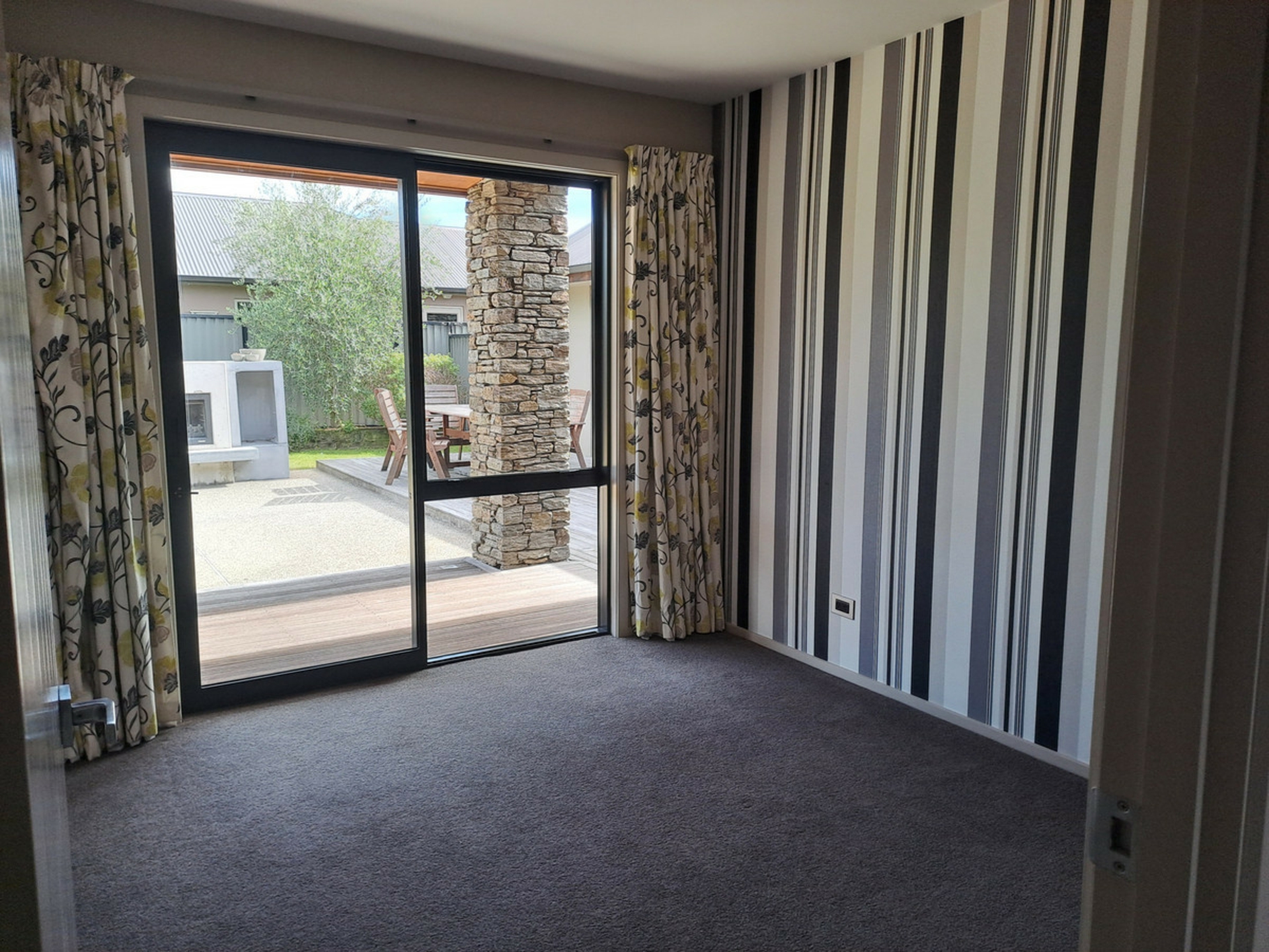 10 Elizabeth Place, CLYDE