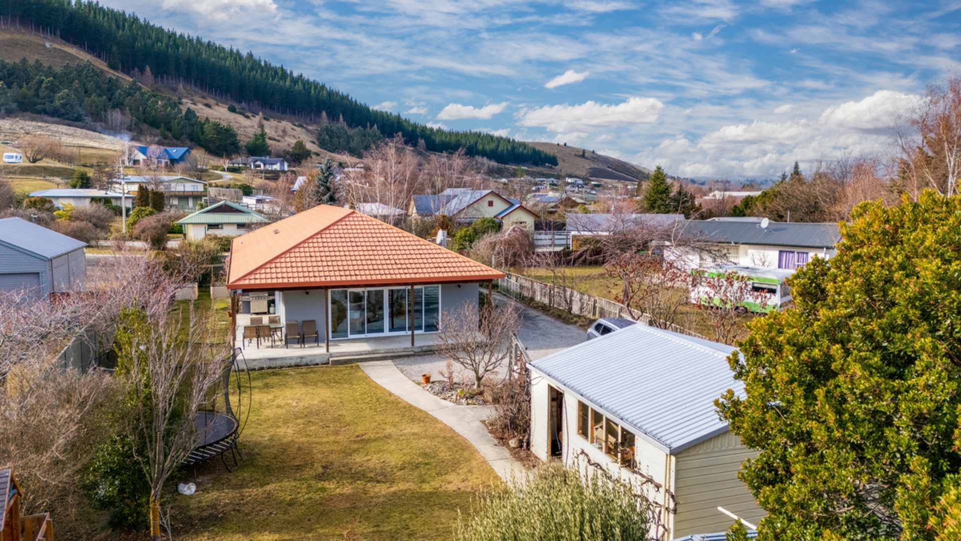 4 Lantern Way, CLYDE