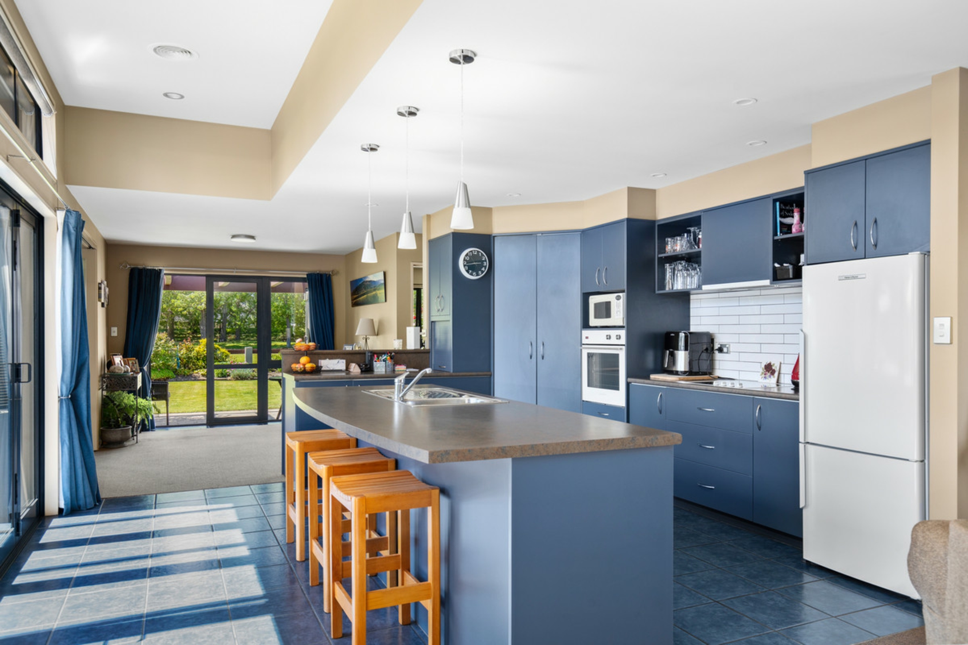 5 Spruce Close, ALEXANDRA