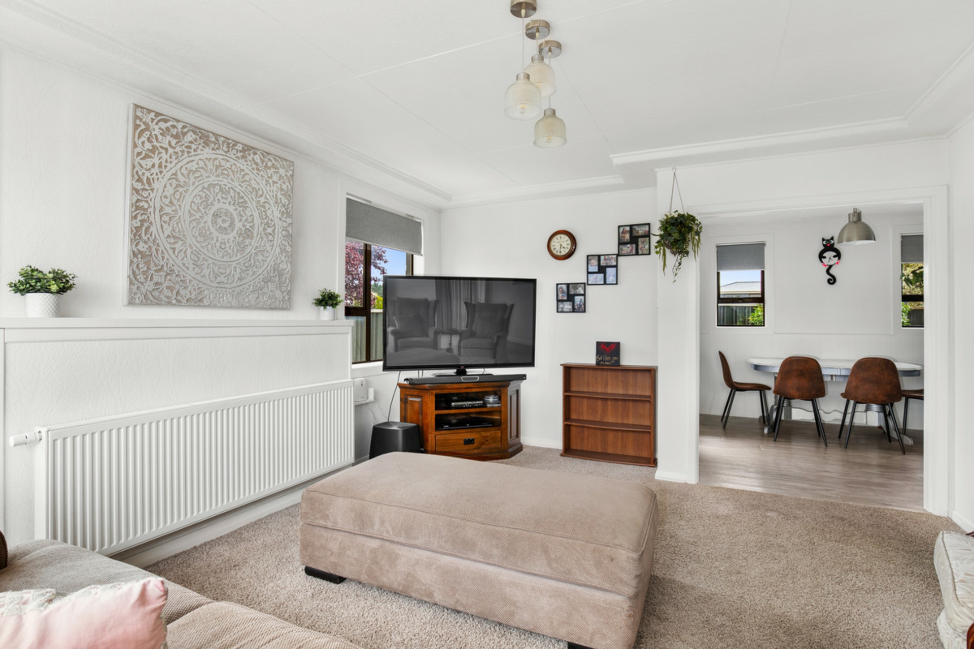 2 Royal Terrace, ALEXANDRA
