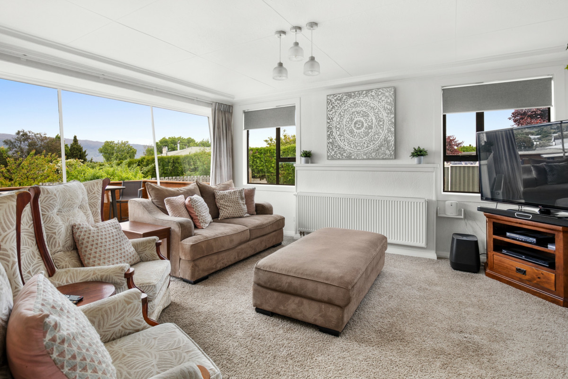 2 Royal Terrace, ALEXANDRA