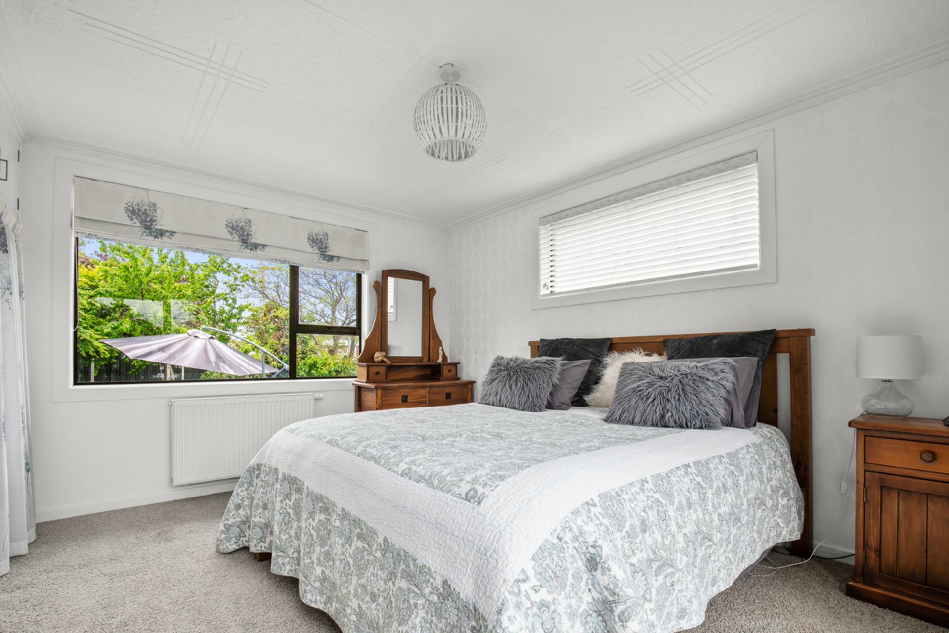 2 Royal Terrace, ALEXANDRA