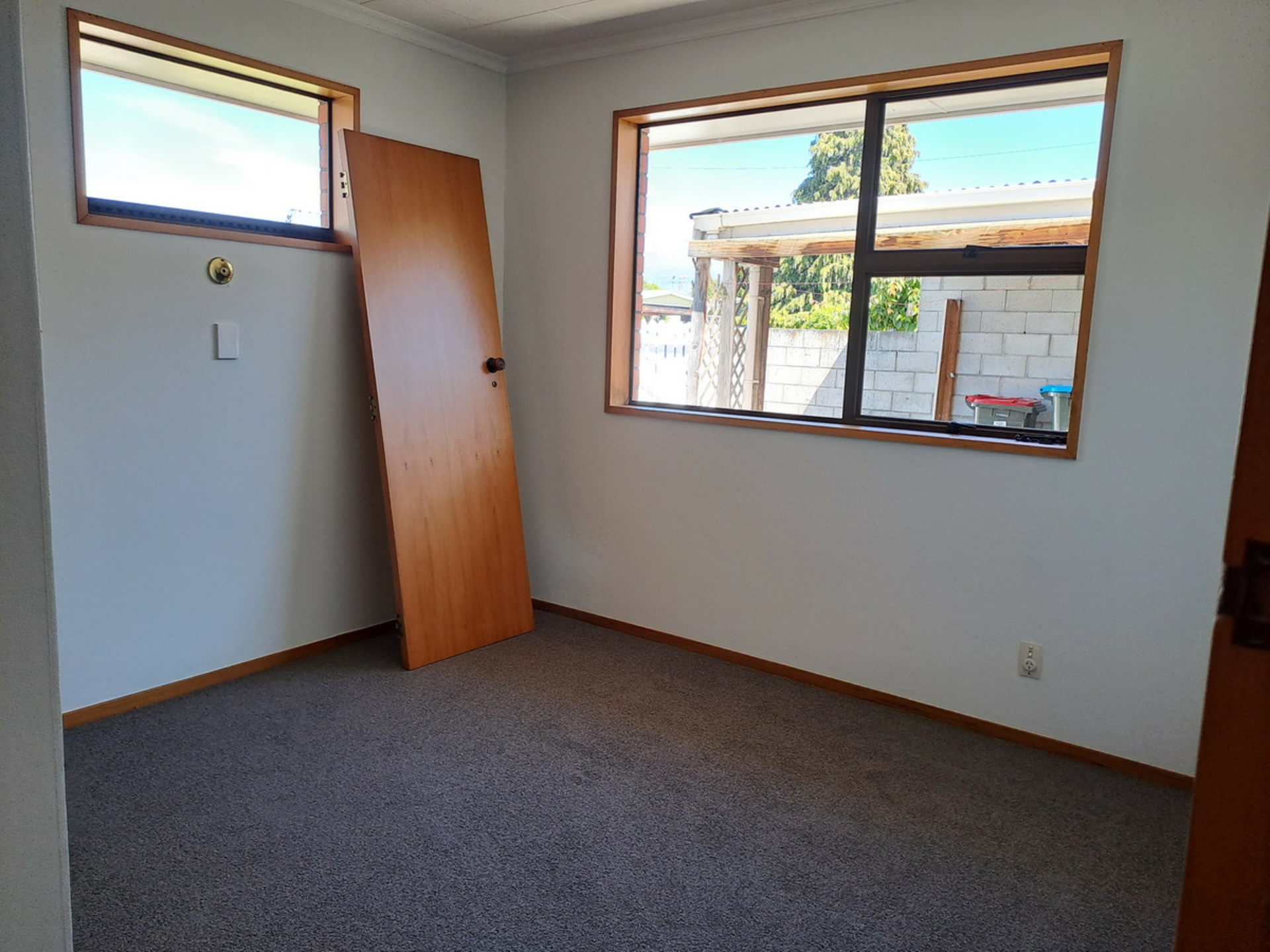 1/112 Tarbert Street, ALEXANDRA