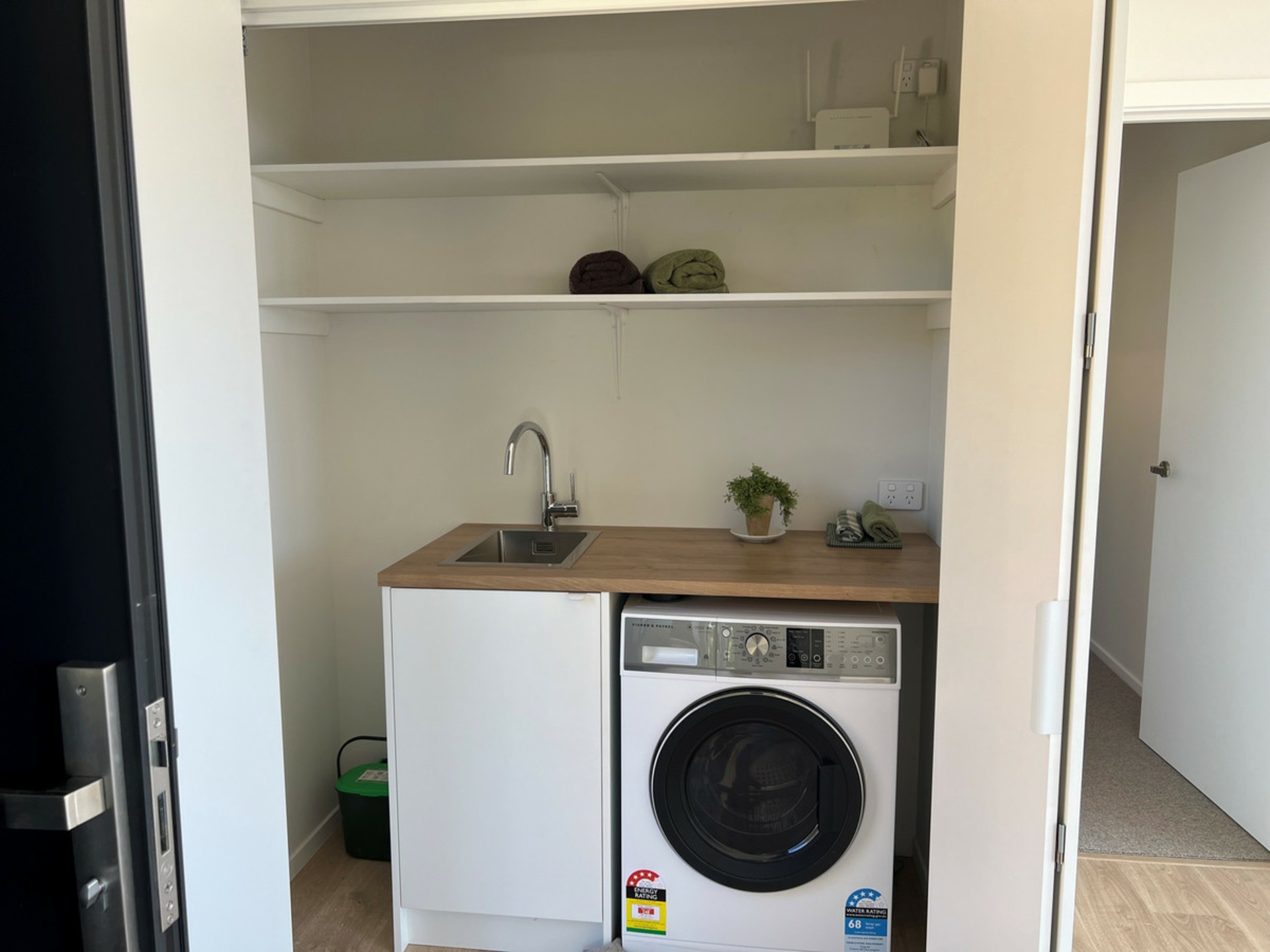13E Hart Place, ALEXANDRA