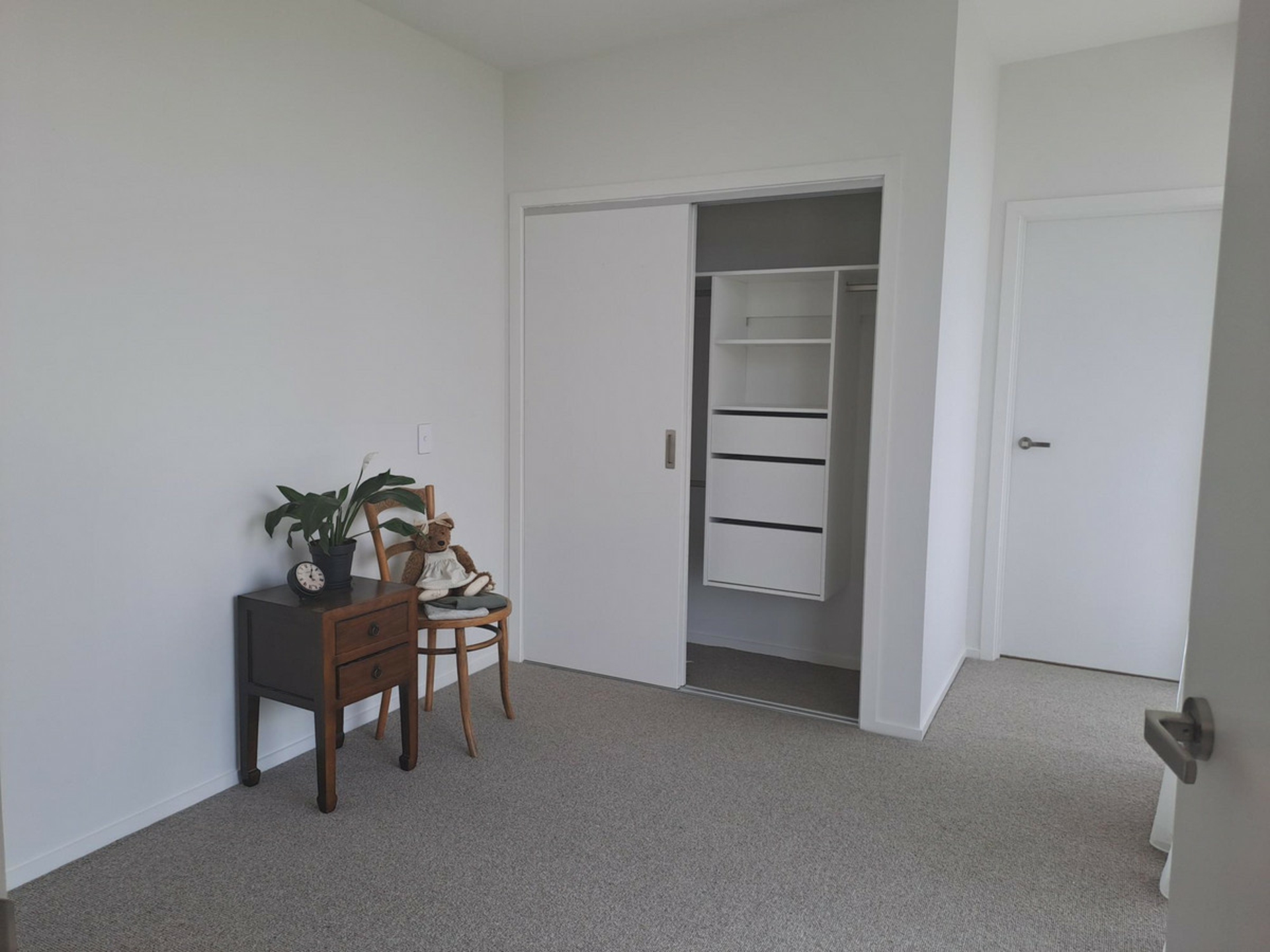 13E Hart Place, ALEXANDRA