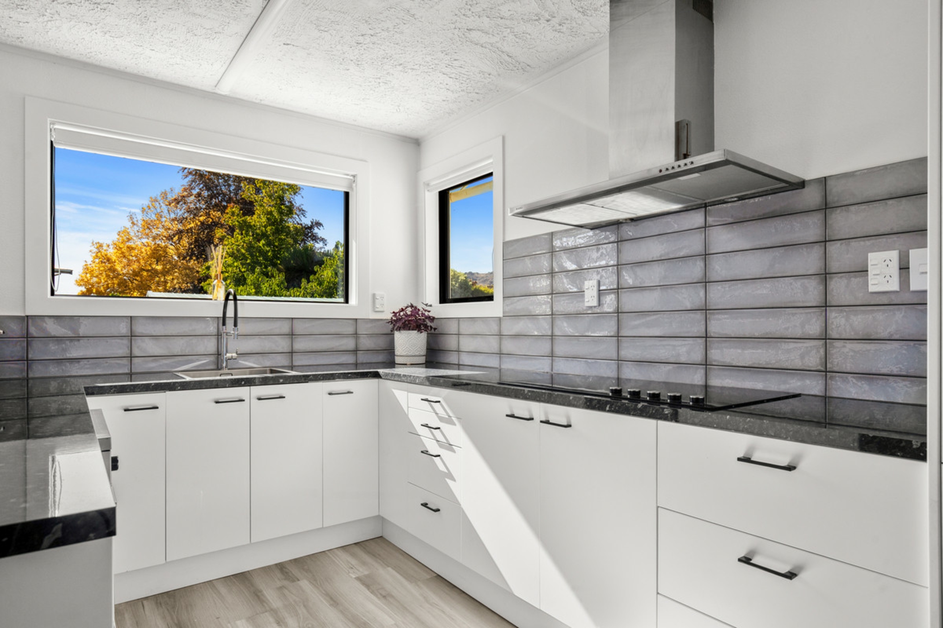 8 Hart Place, ALEXANDRA