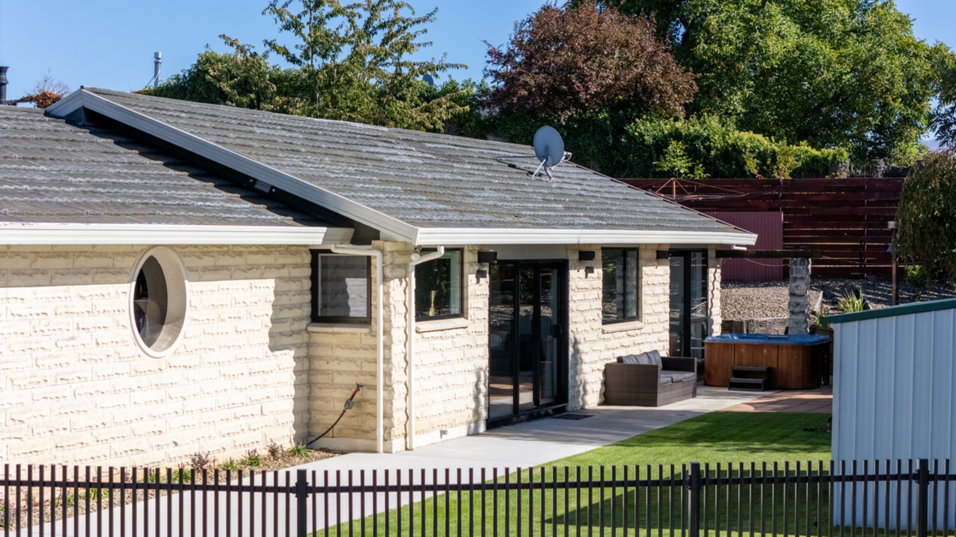 8 Hart Place, ALEXANDRA