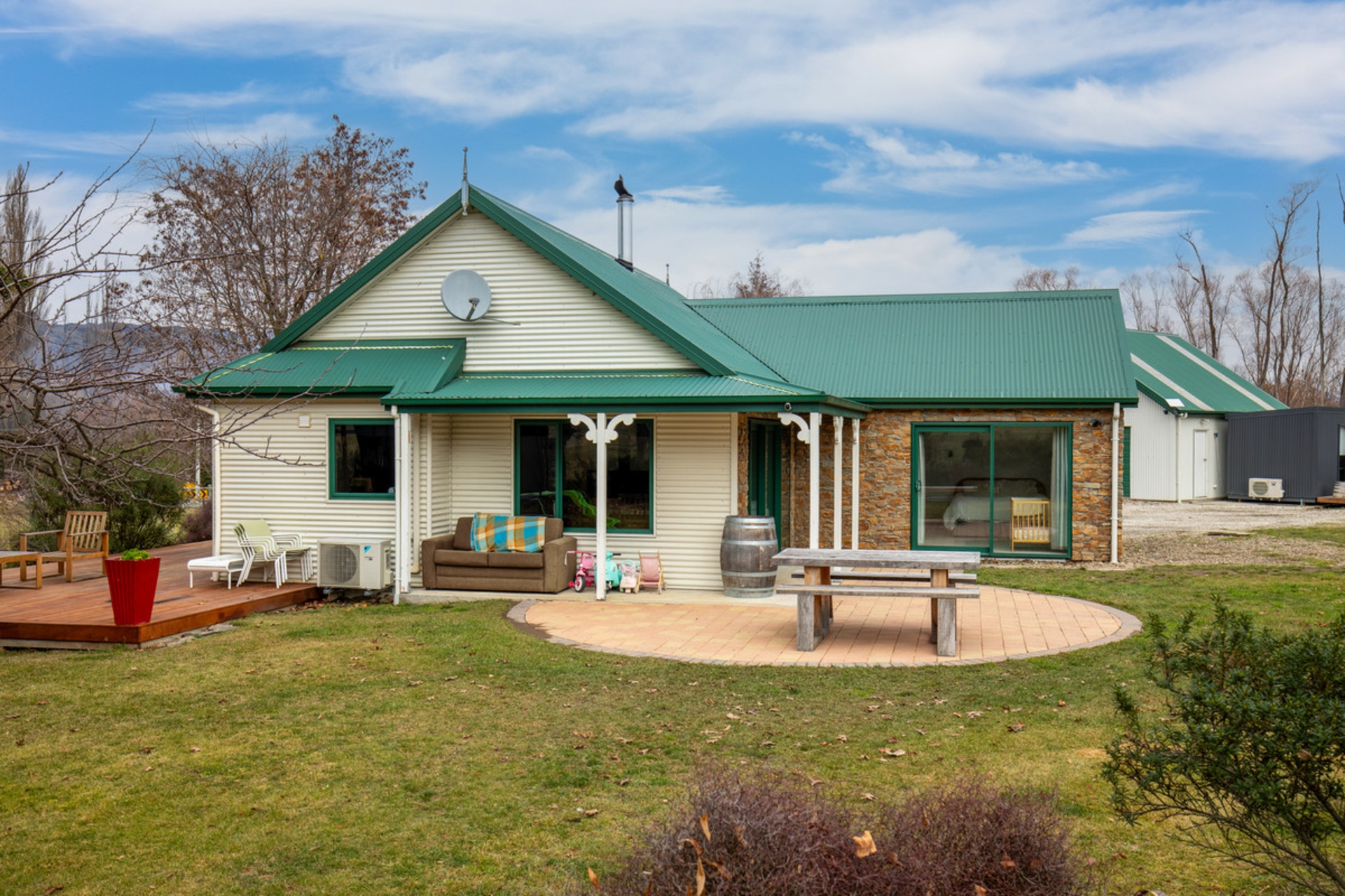 8 Letts Gully Road, ALEXANDRA