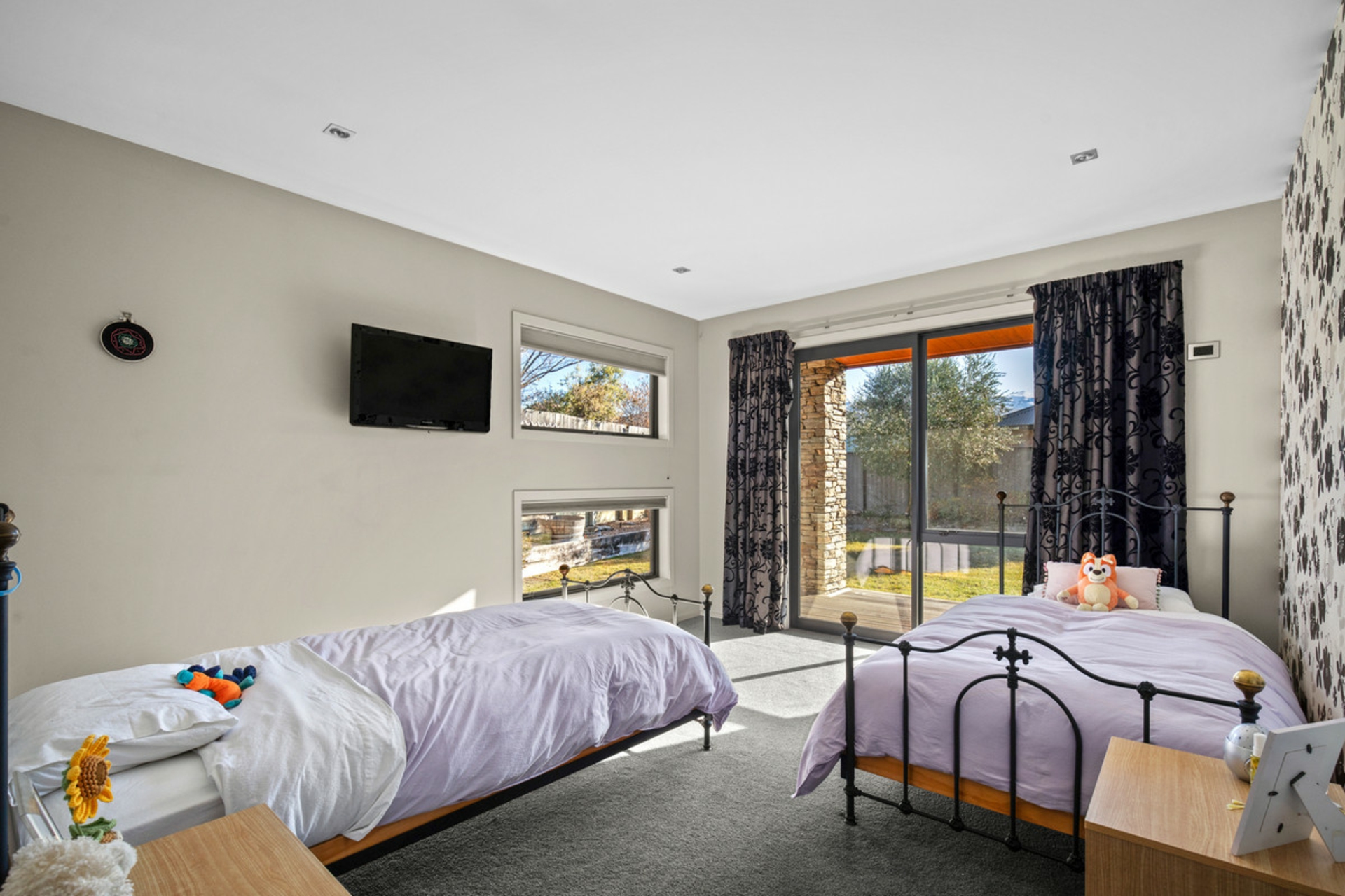 10 Elizabeth Place, CLYDE