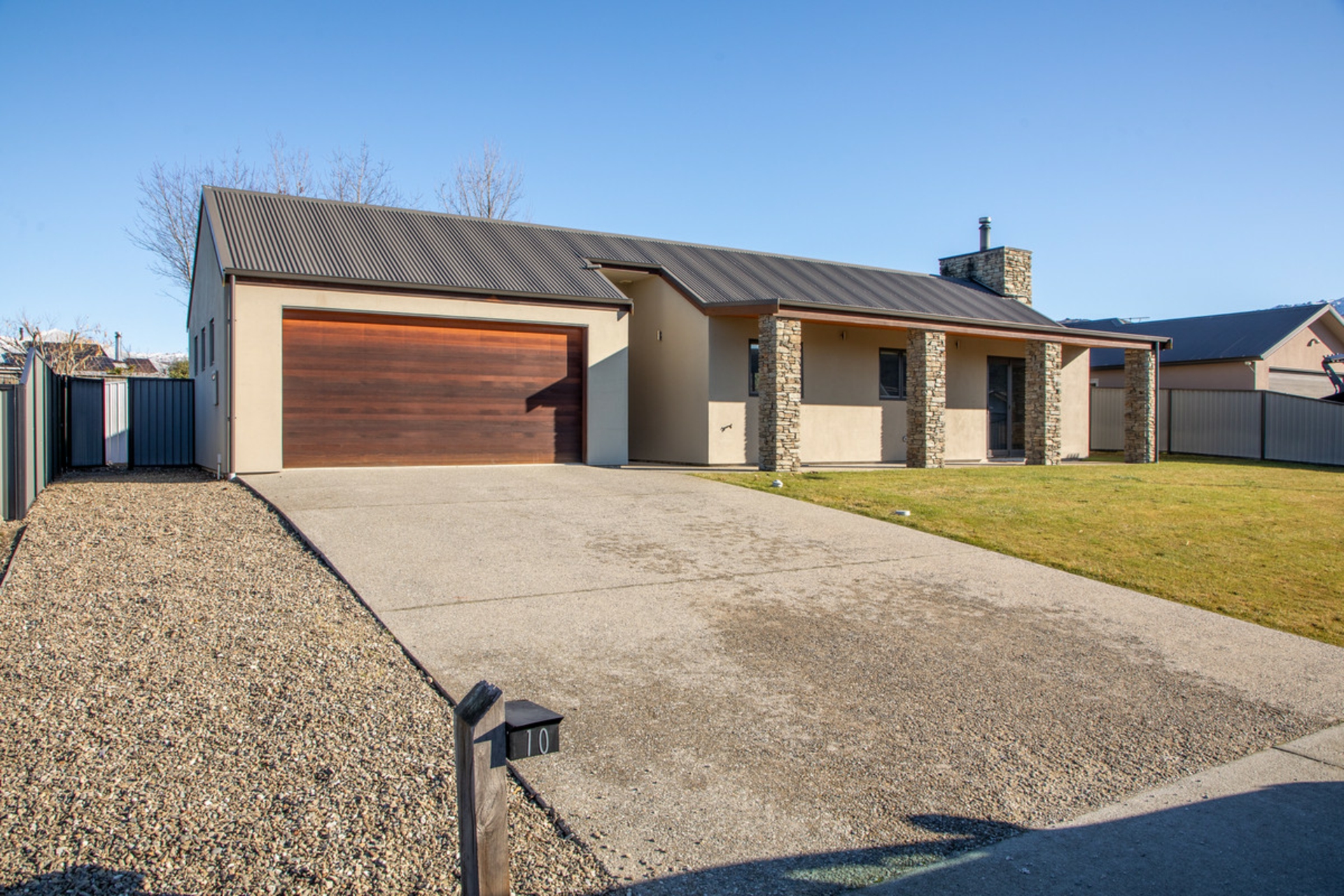 10 Elizabeth Place, CLYDE
