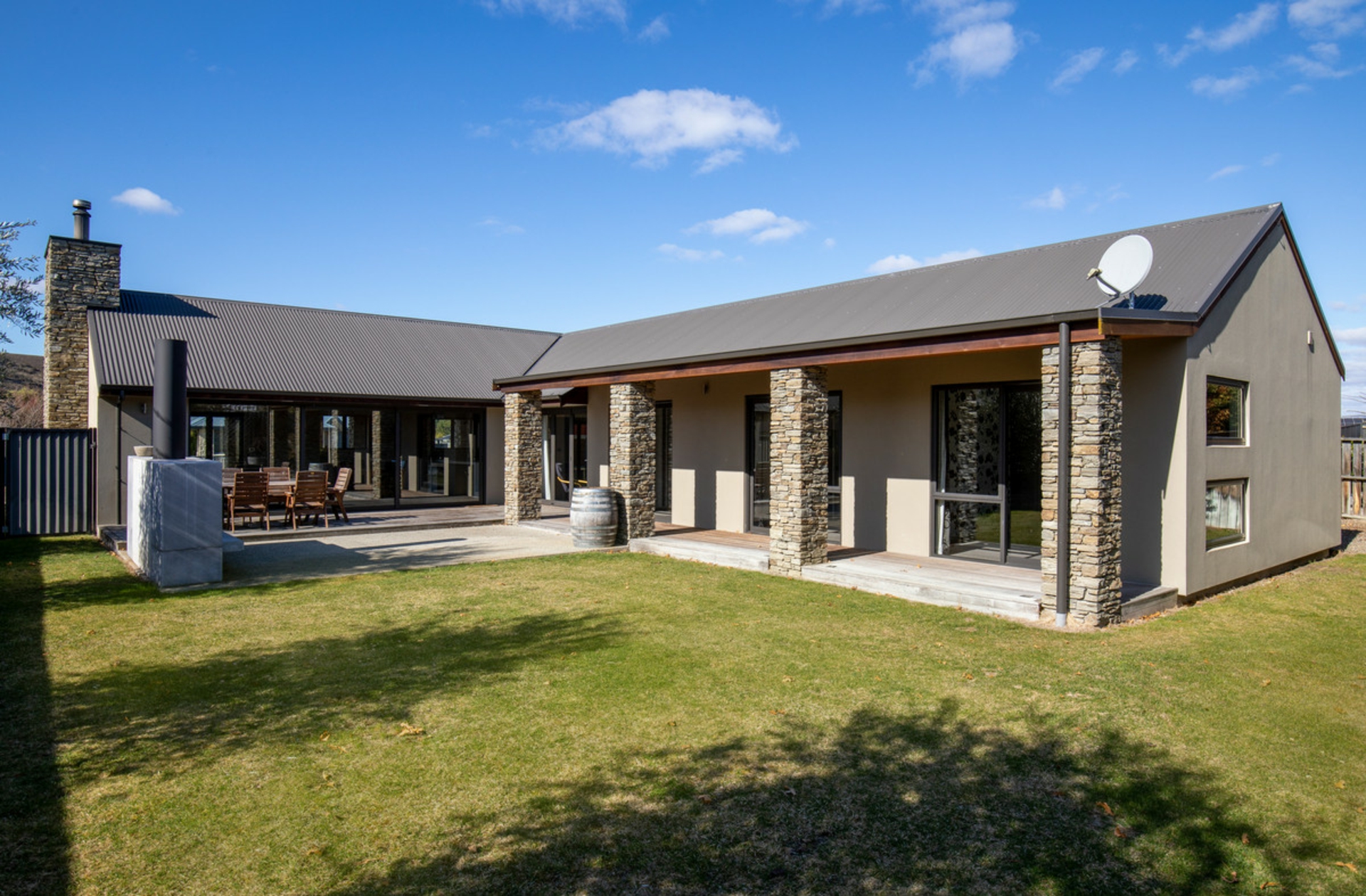 10 Elizabeth Place, CLYDE