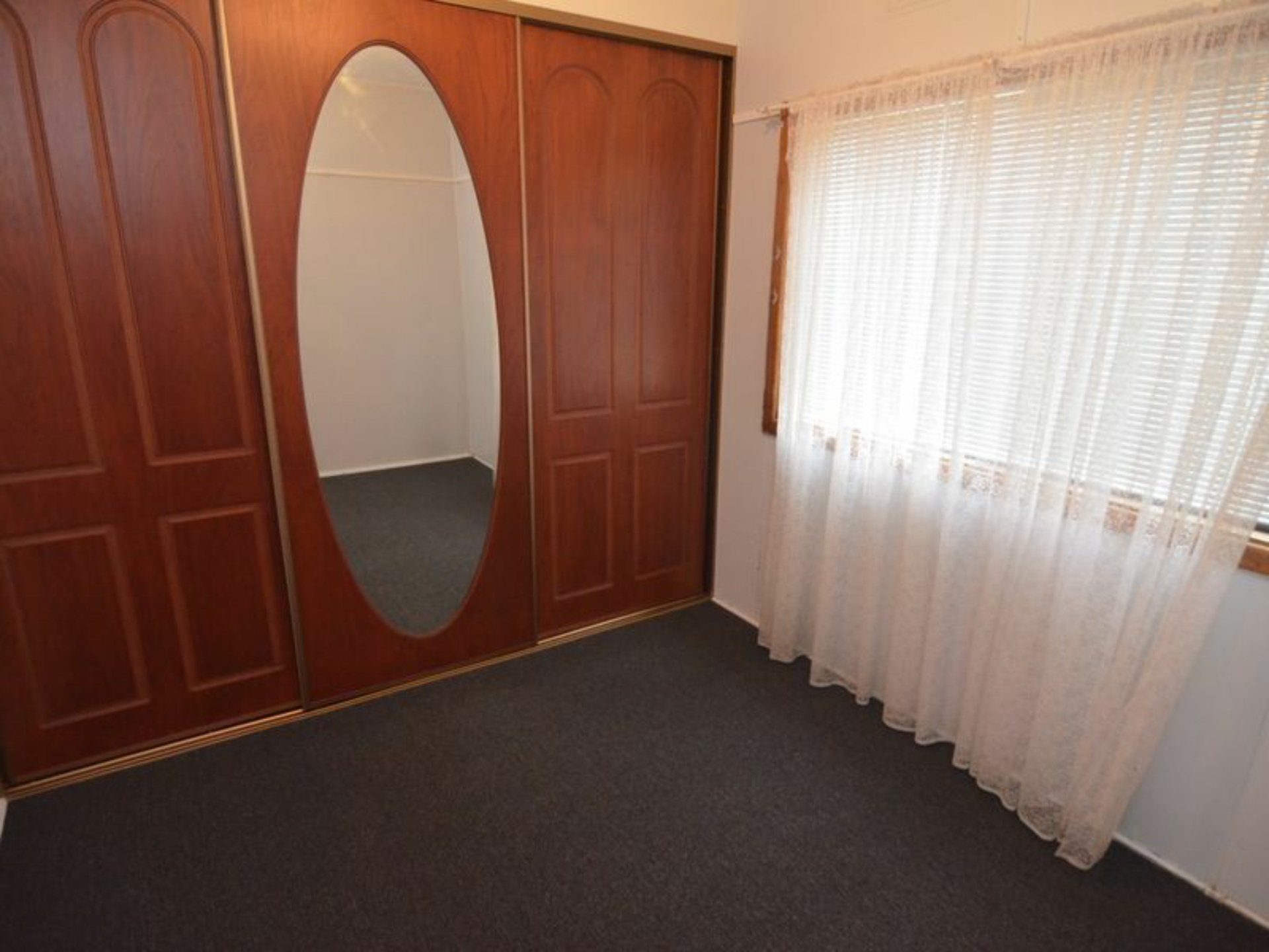 28 First Street, LITHGOW