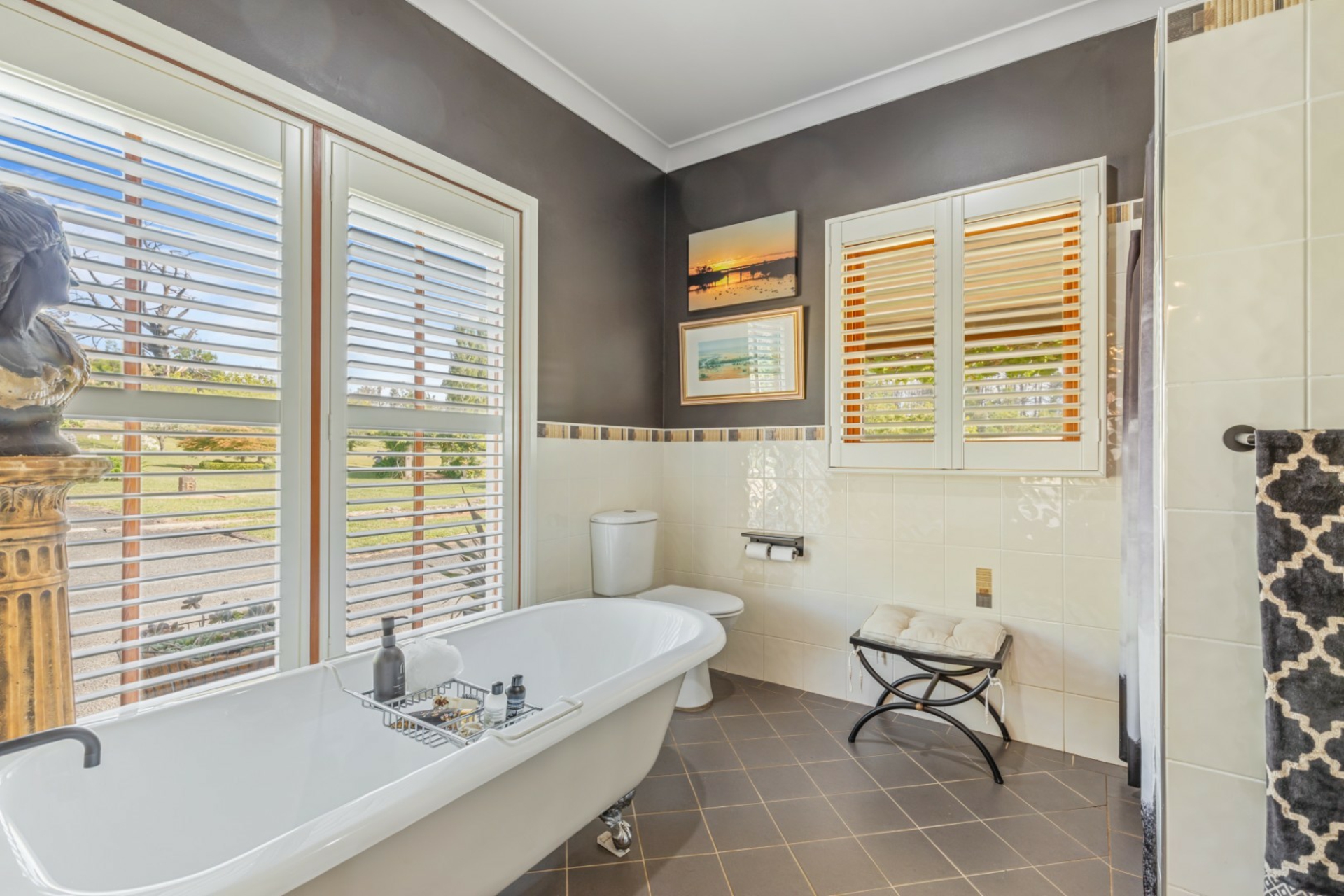 6121 Castlereagh Highway, RUNNING STREAM