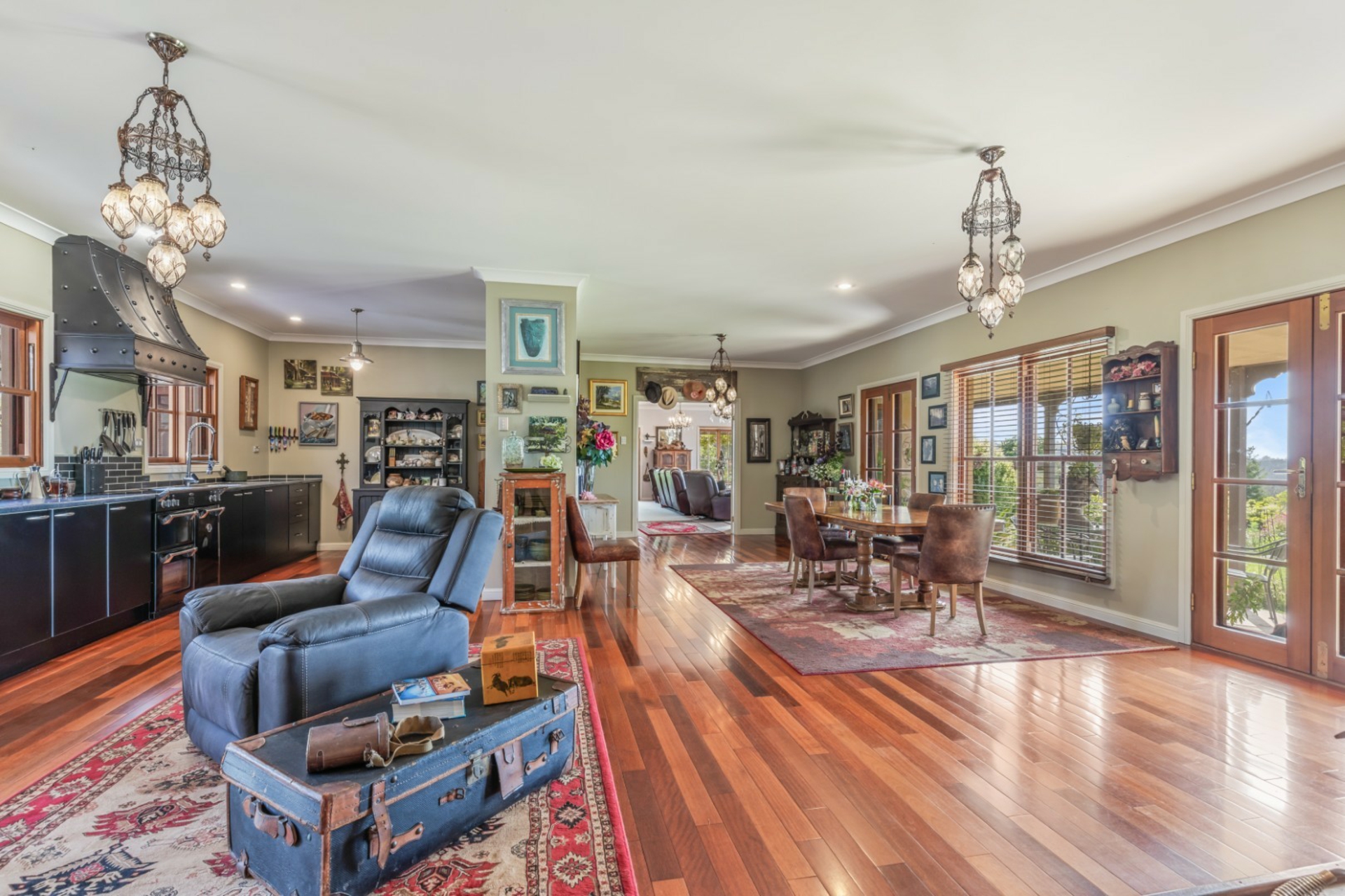 6121 Castlereagh Highway, RUNNING STREAM