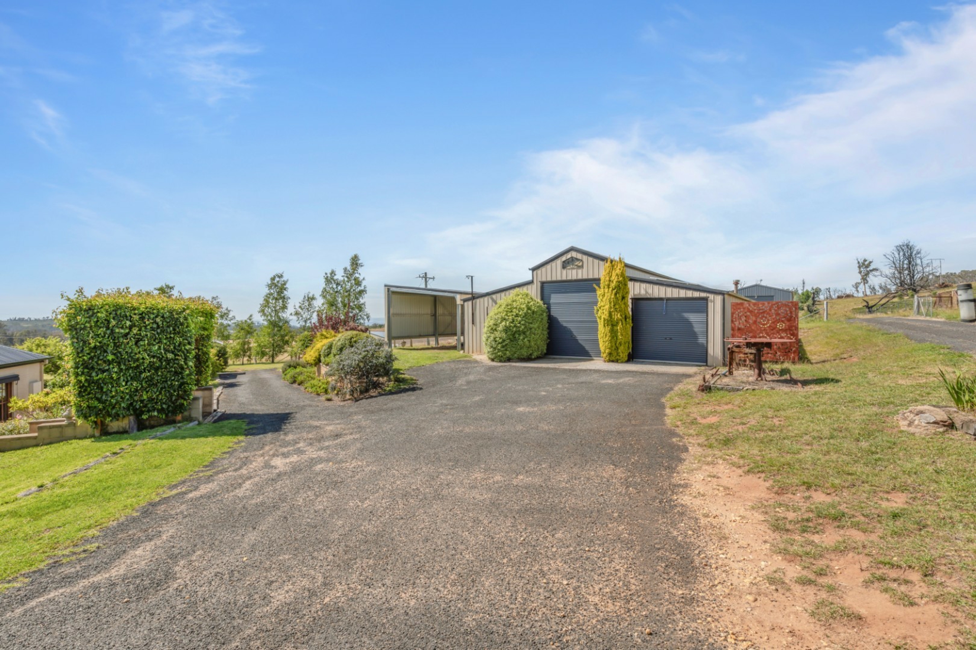 6121 Castlereagh Highway, RUNNING STREAM