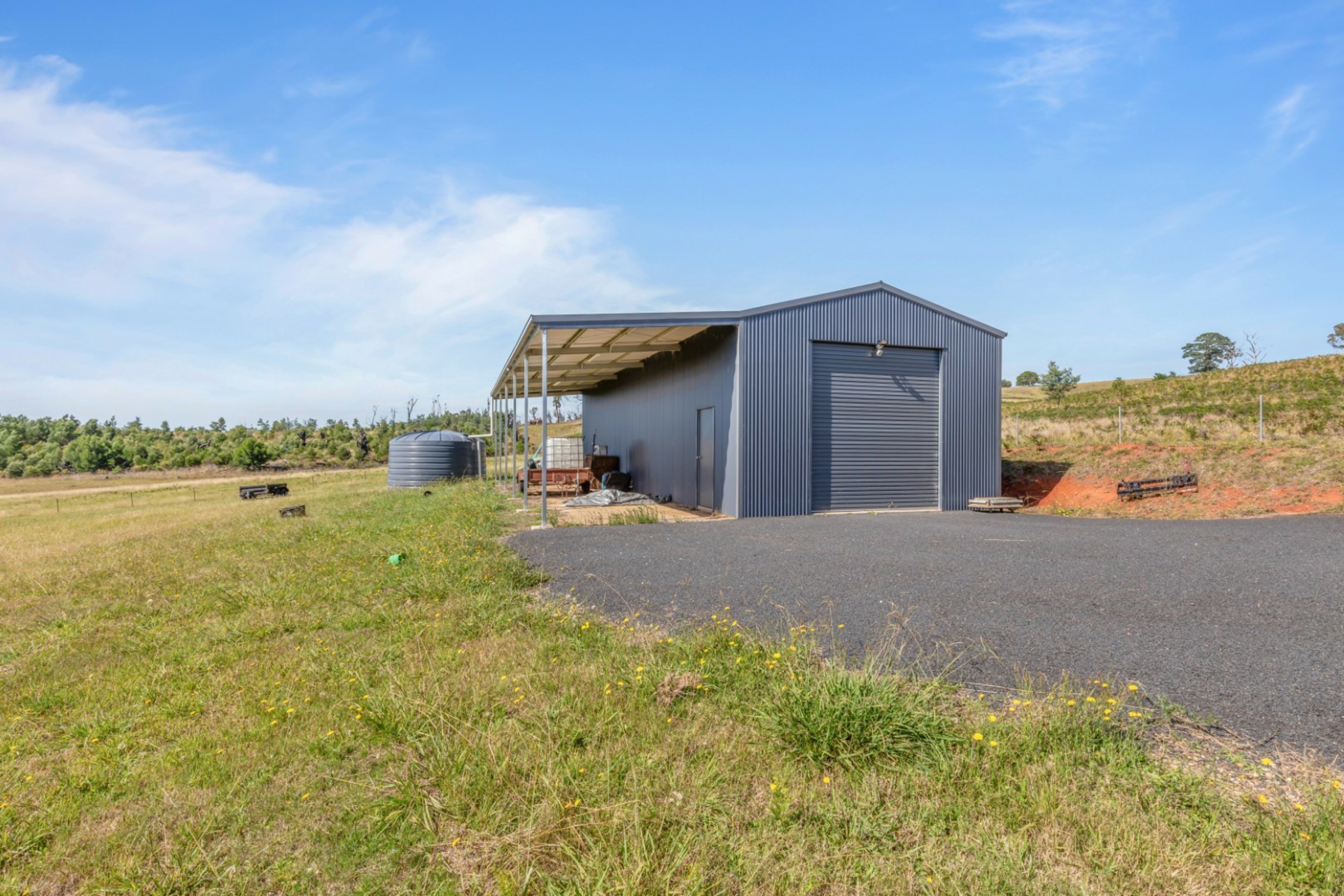 6121 Castlereagh Highway, RUNNING STREAM