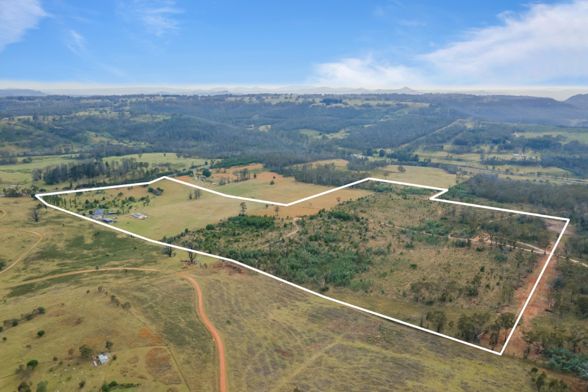 6121 Castlereagh Highway, RUNNING STREAM