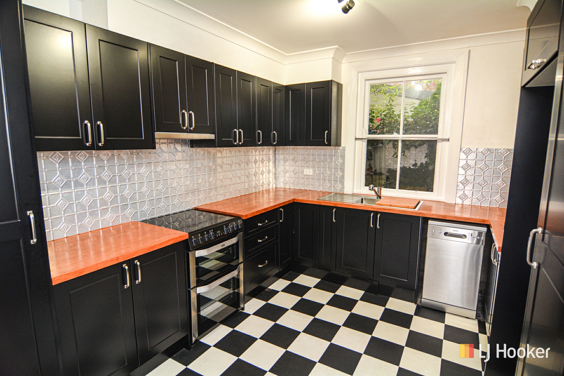 11 Guy Street, LITHGOW