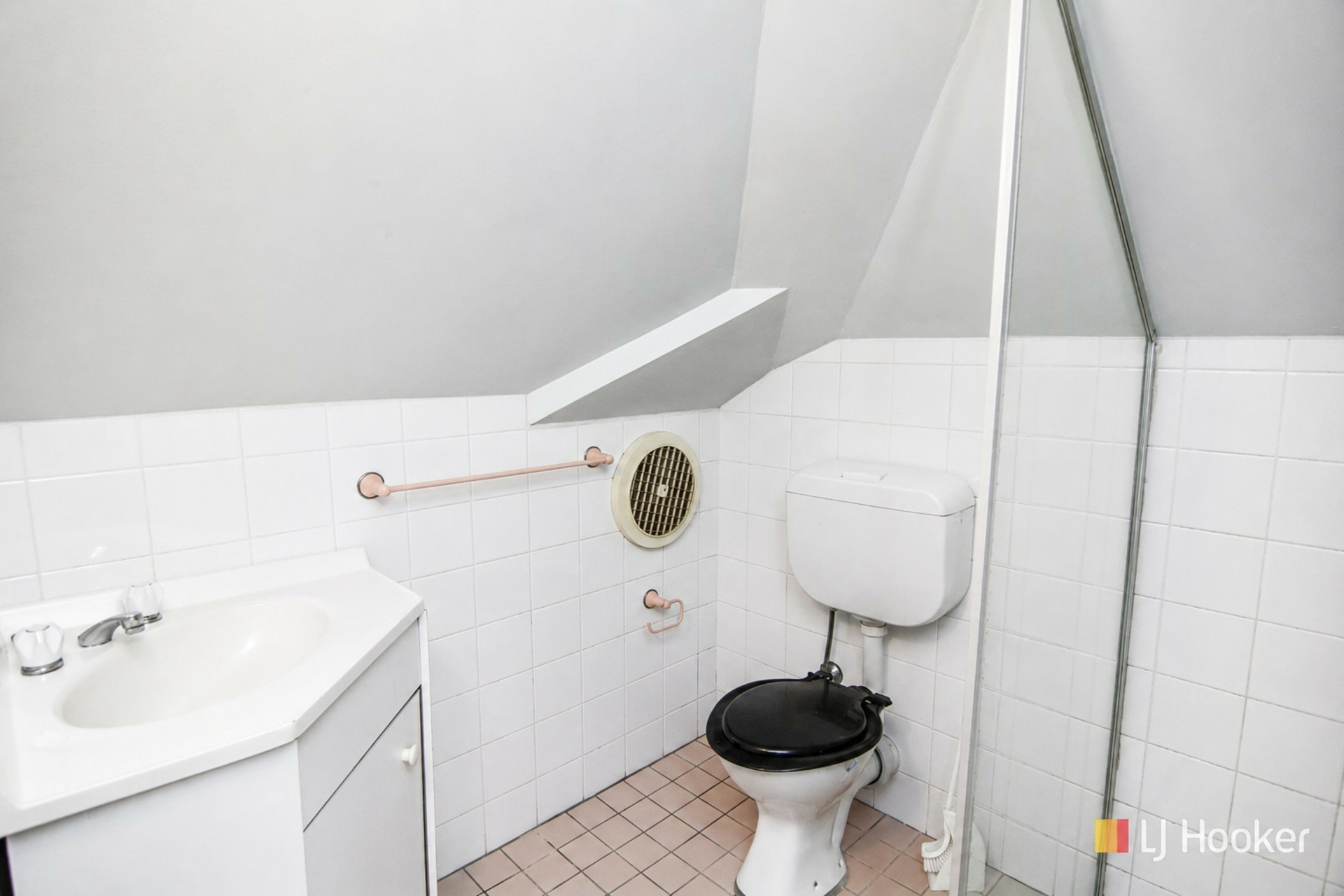 50 Malvern Street — photo 11 of 17
