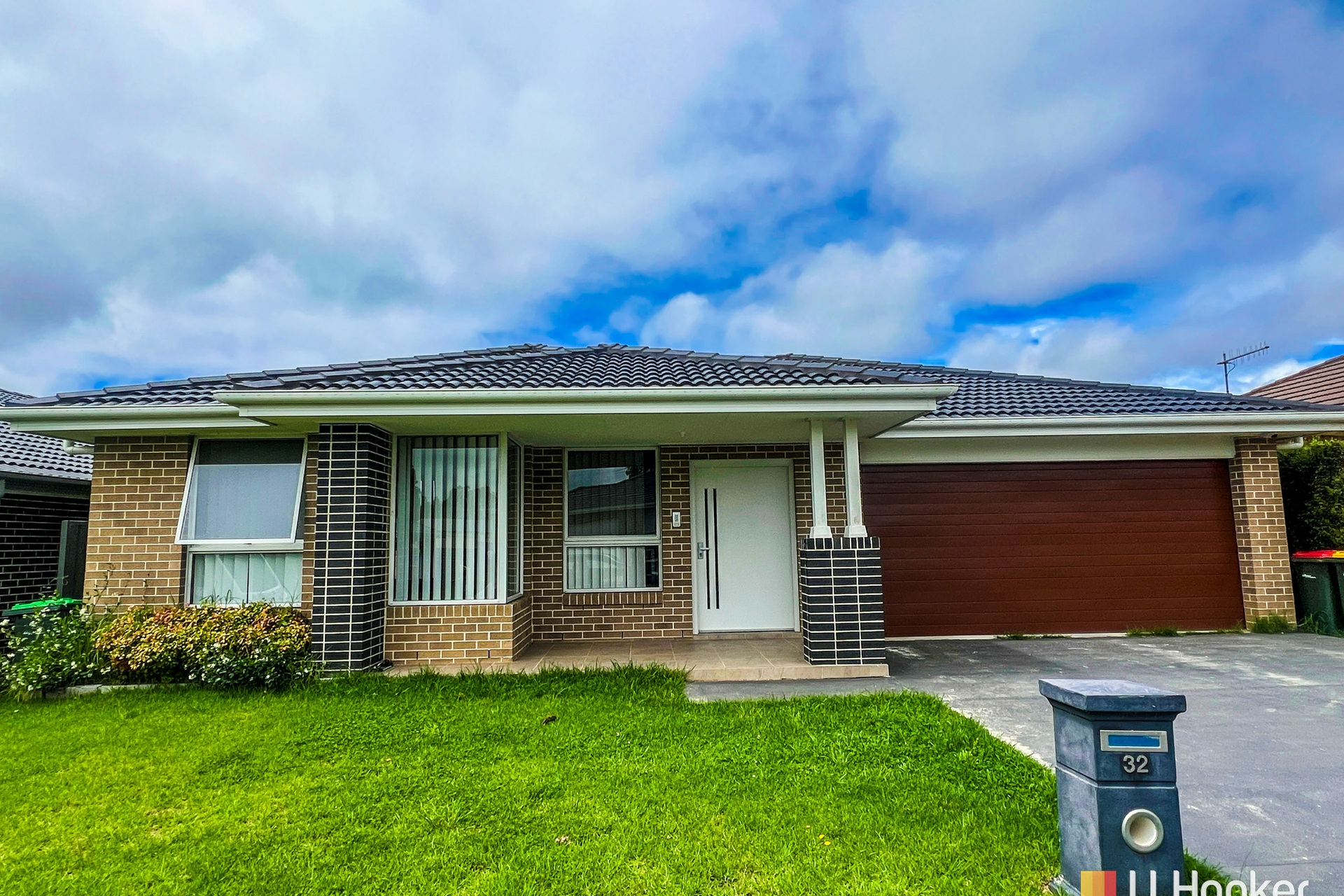 32 Henning Crescent — photo from LJ Hooker Lithgow
