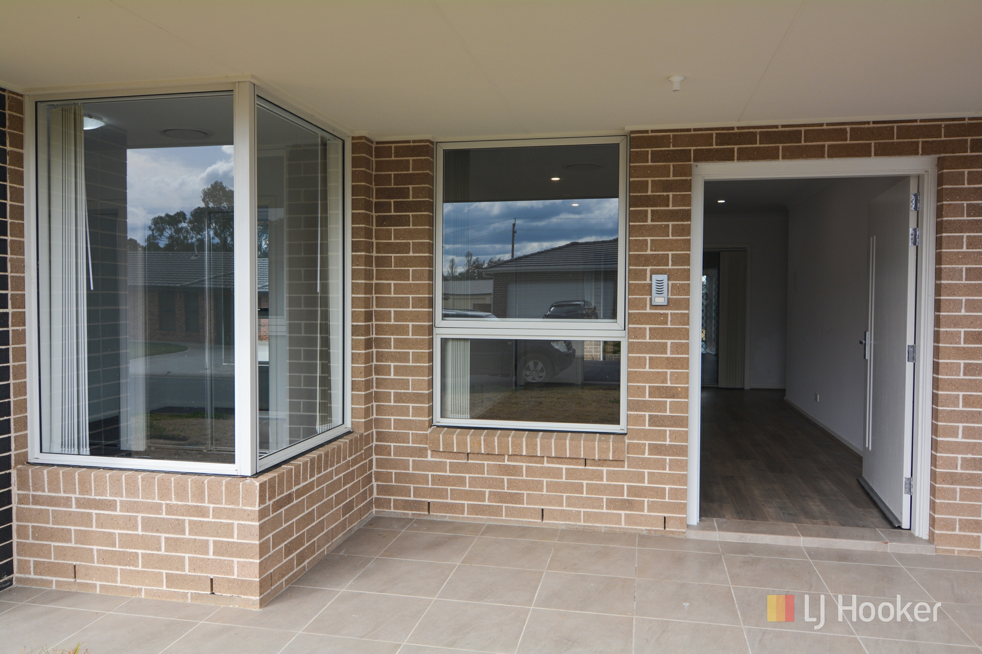 32 Henning Crescent — photo 6 of 19