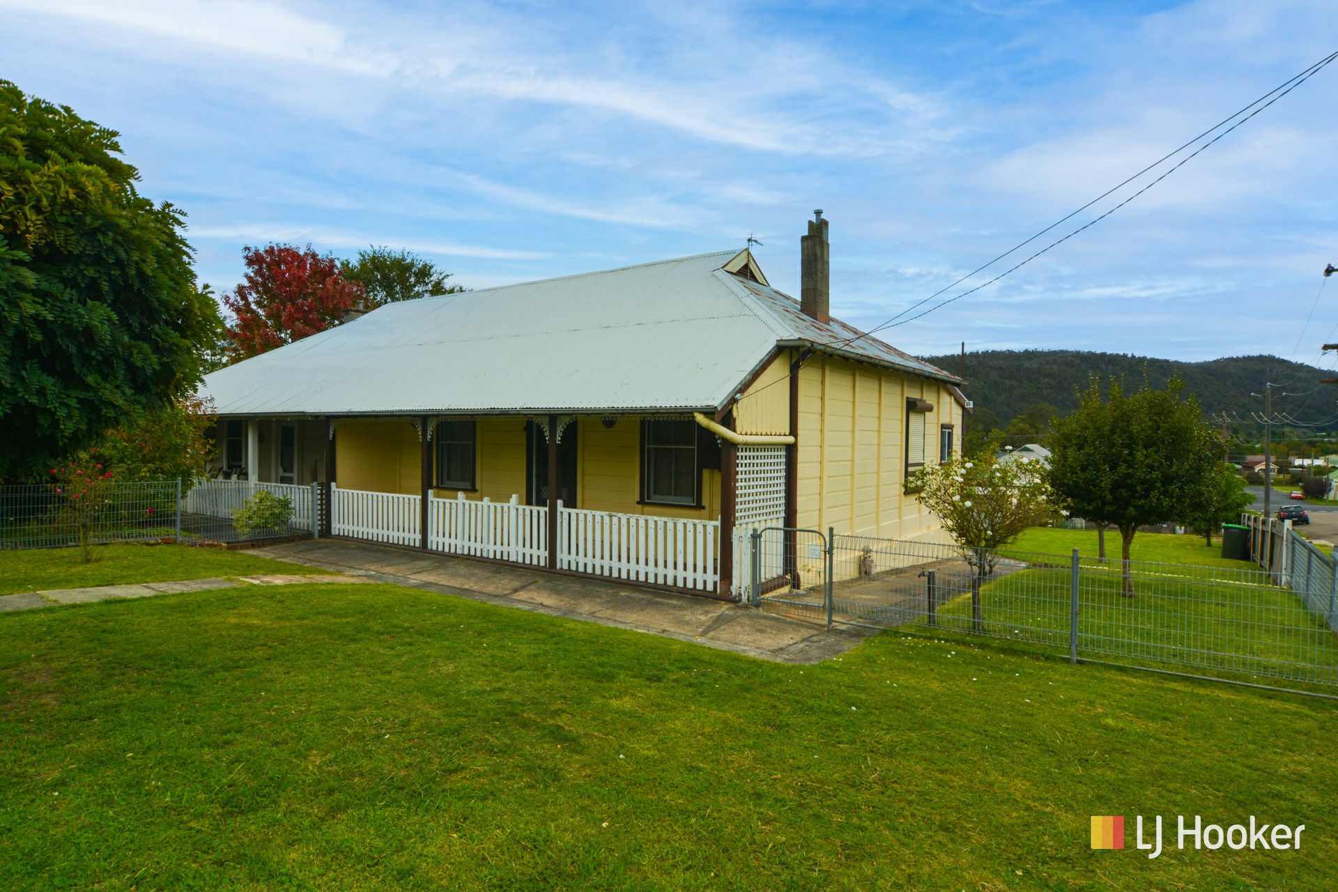 6 Whitton Street — photo from LJ Hooker Lithgow