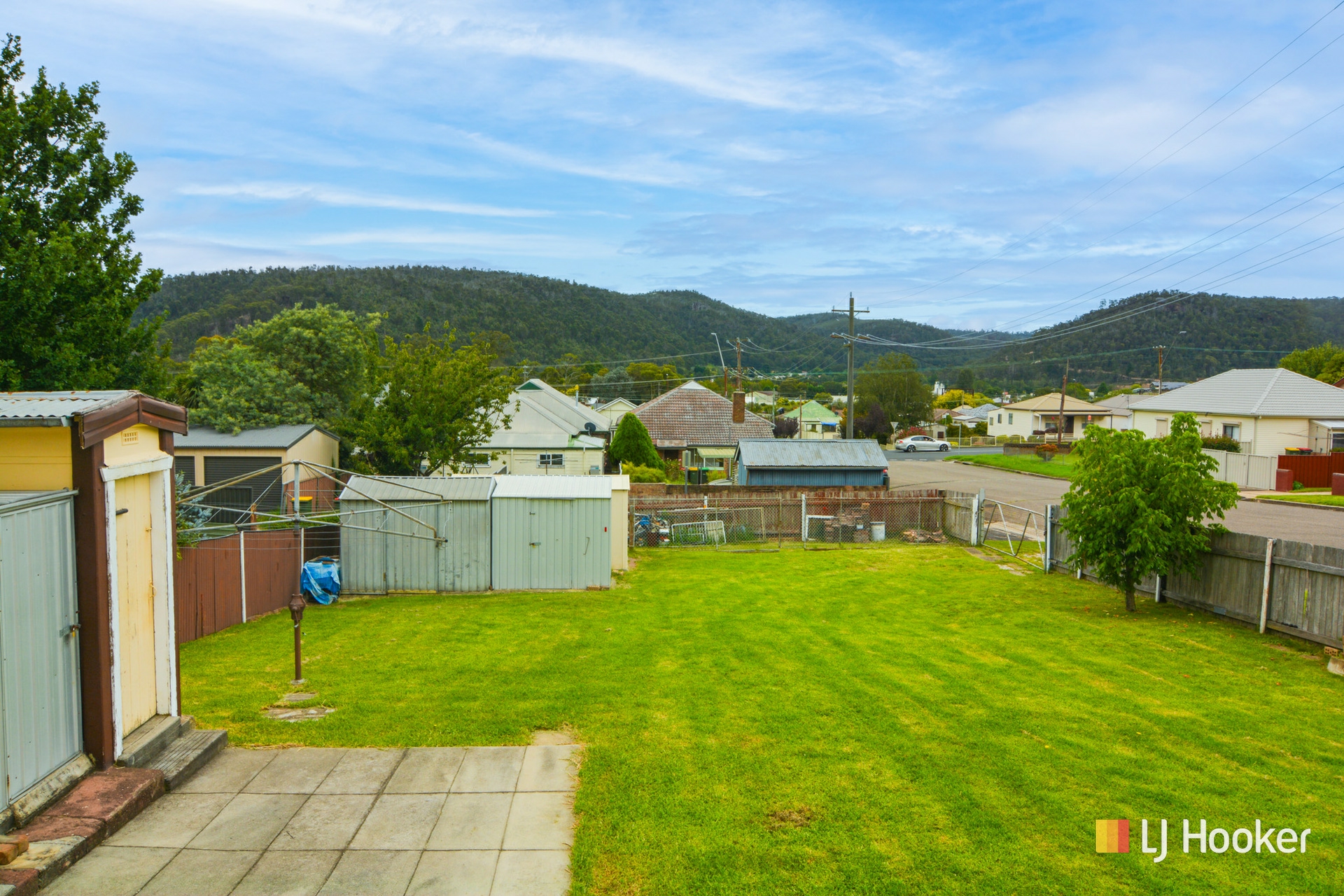 6 Whitton Street — photo 12 of 13