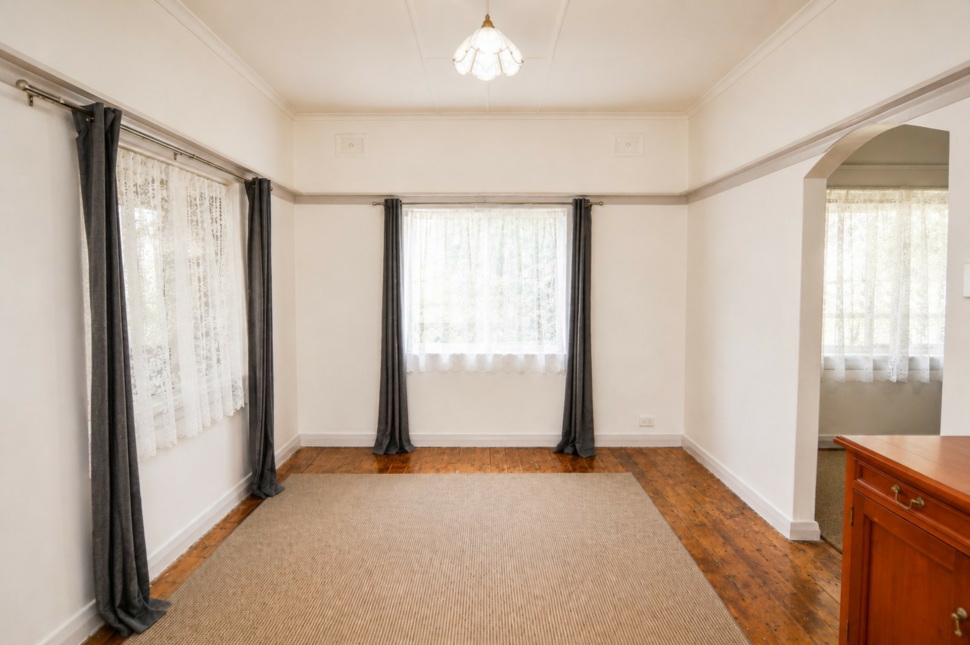 57 Coalbrook Street — photo 7 of 16