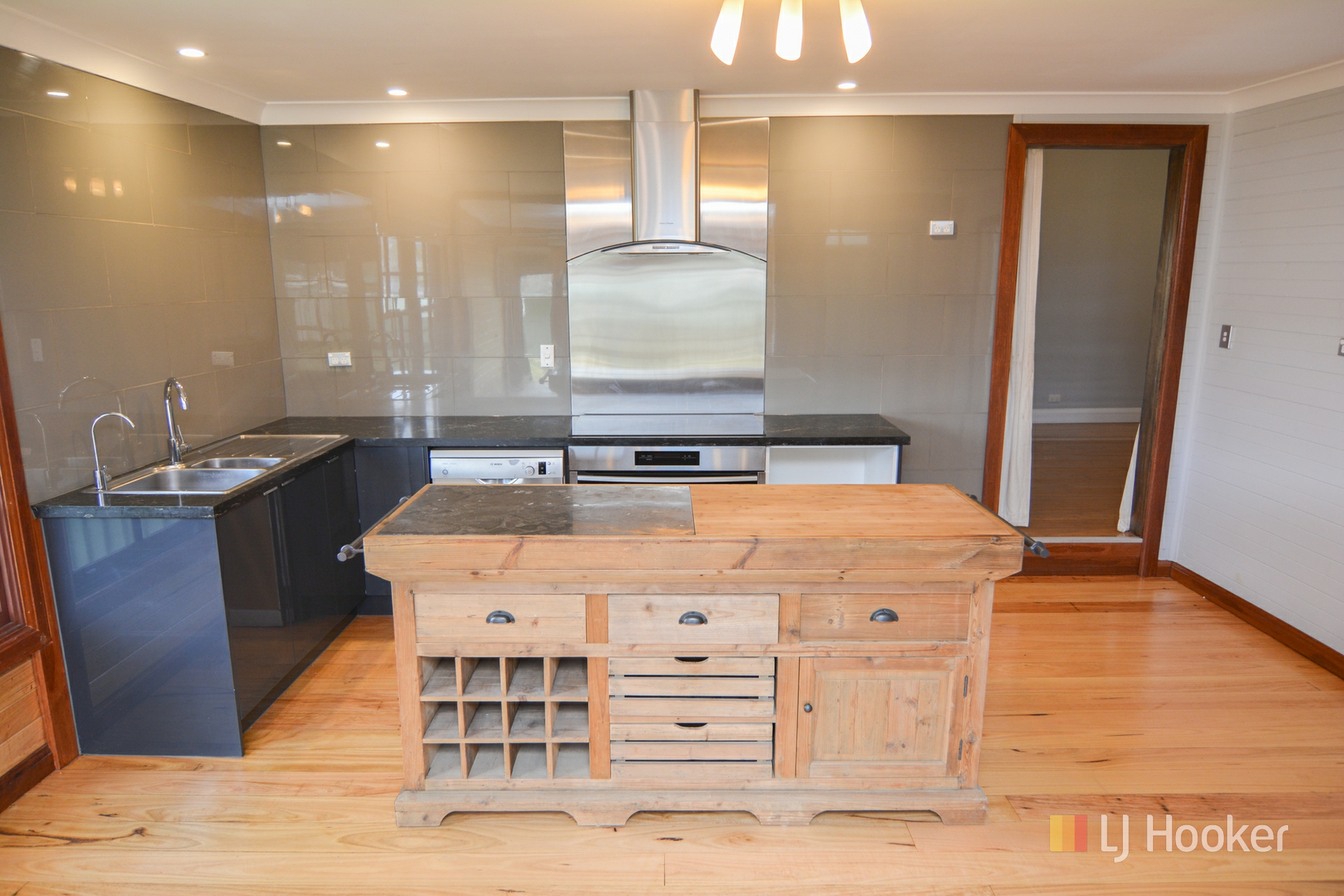 5 Ivatt Street — photo 2 of 21