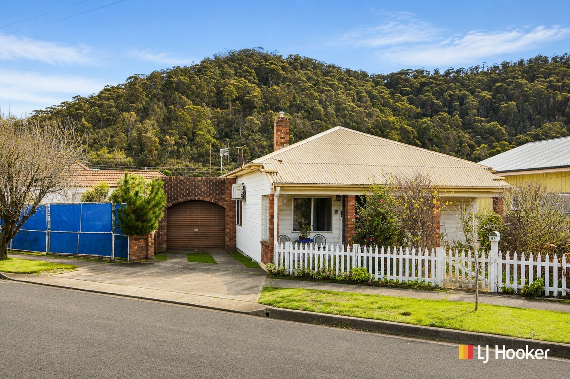 38 Coalbrook Street — photo from LJ Hooker Lithgow
