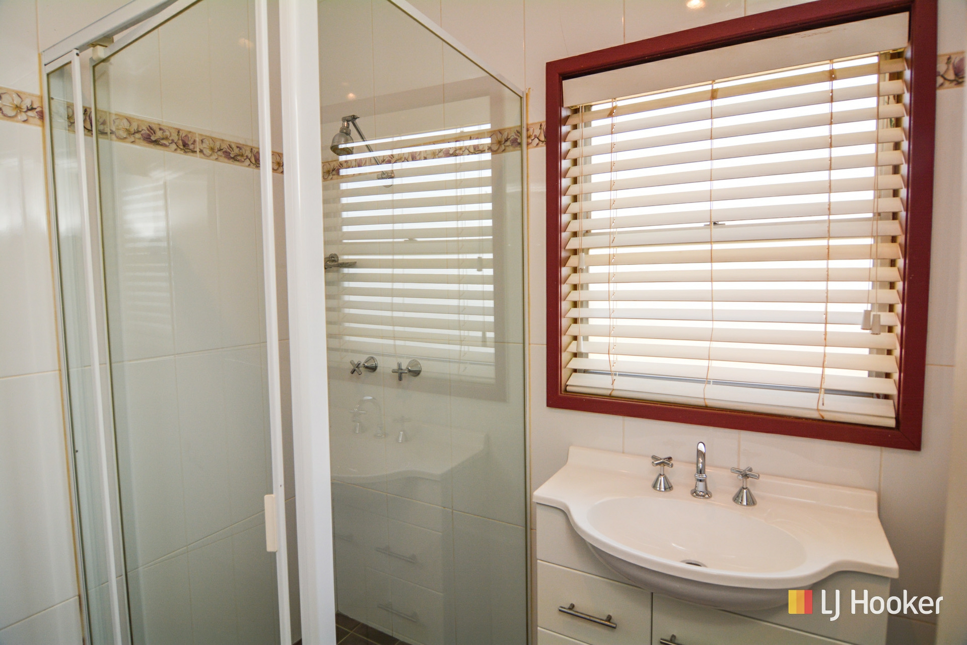 41 Oxley Street — photo 3 of 15