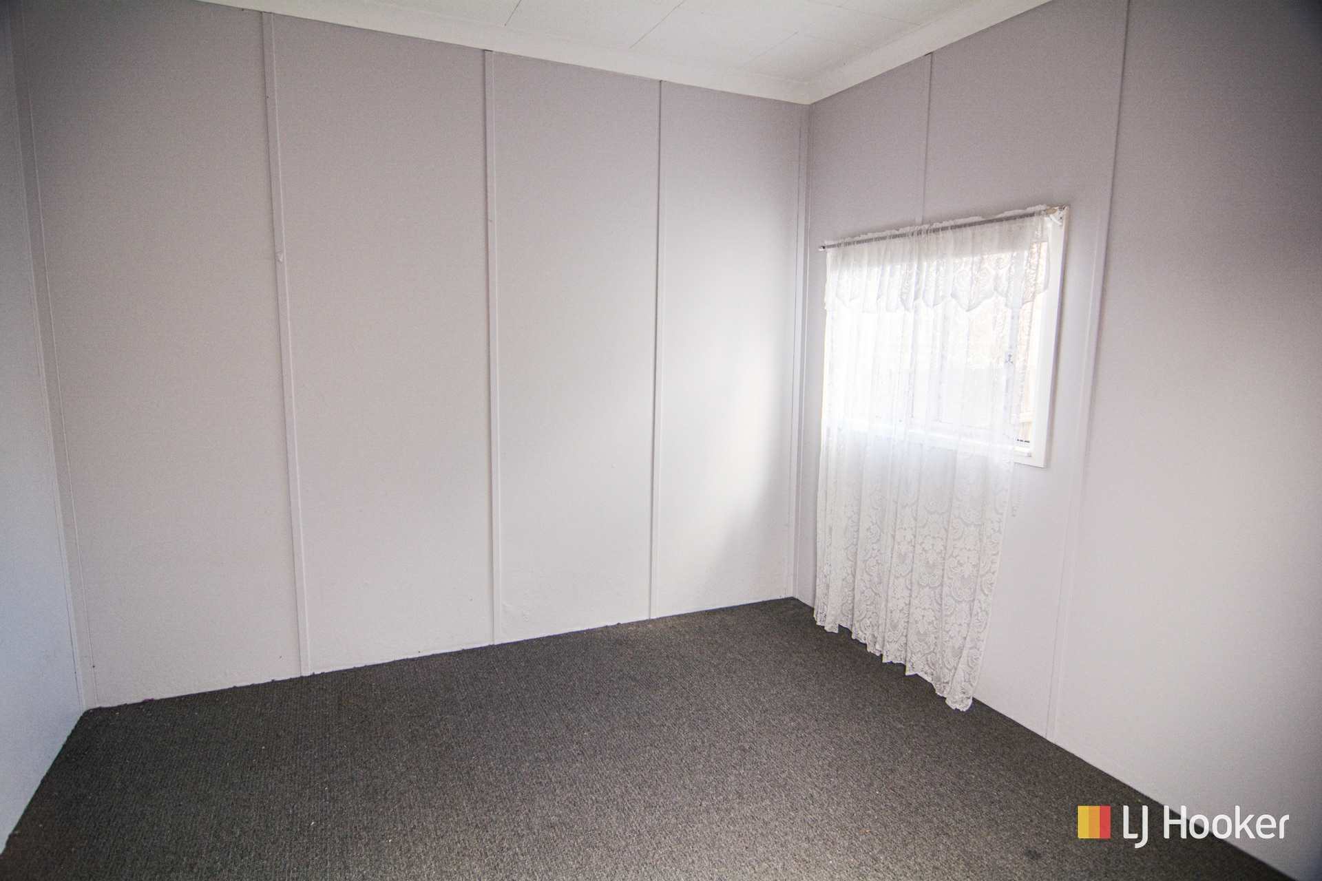 43 Chifley Road — photo 8 of 12