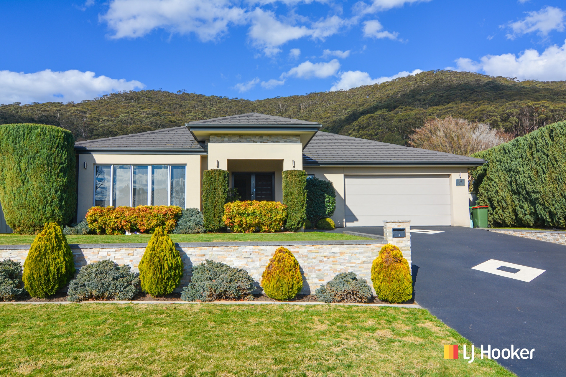 14 Sandalwood Drive — photo from LJ Hooker Lithgow