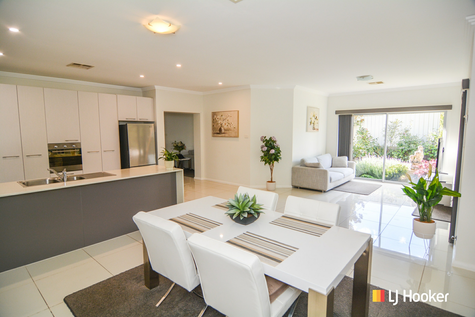 14 Sandalwood Drive — photo 9 of 30