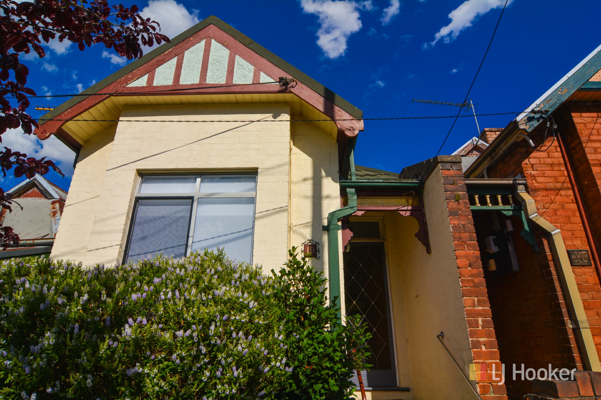19 Bridge Street — photo 14 of 15