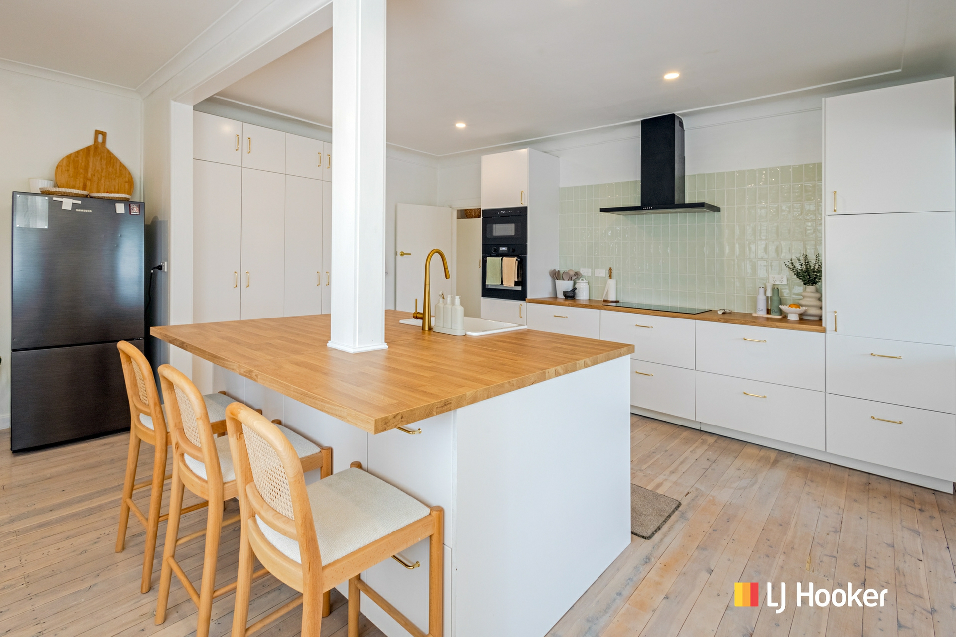 1005 Great Western Highway — photo 15 of 23